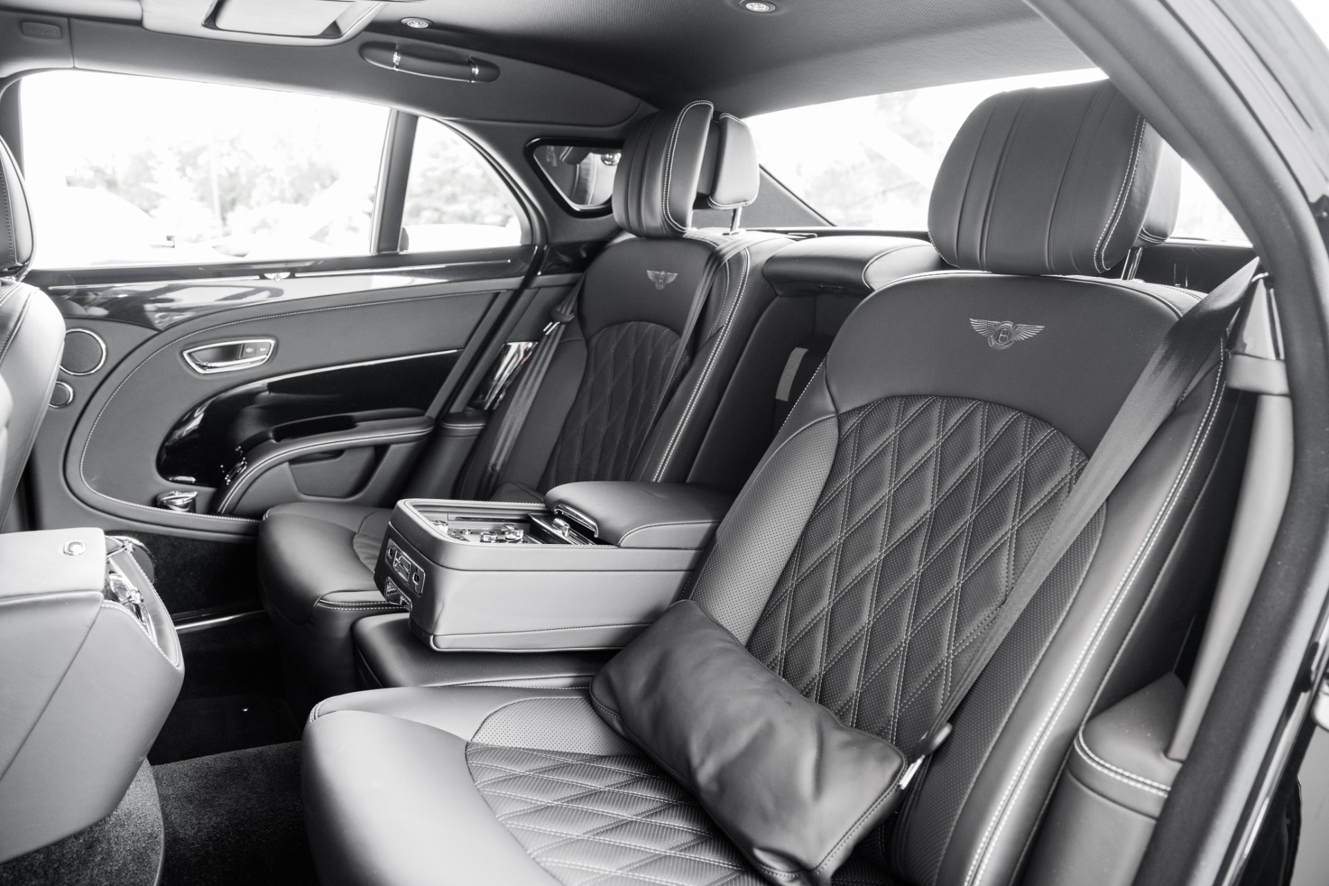 2019 Bentley Mulsanne Specs, Price, MPG & Reviews | Cars.com