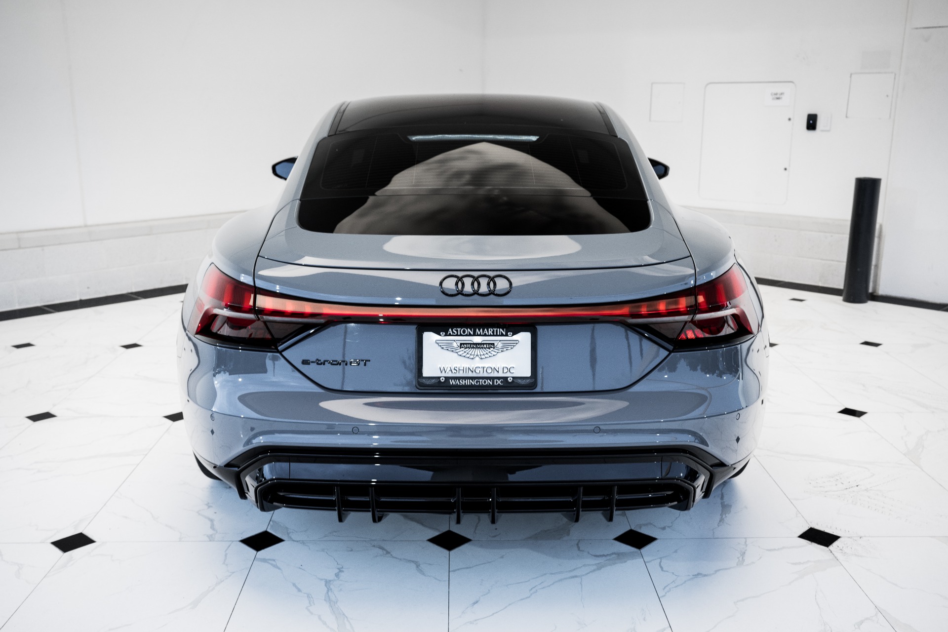 Rear Bumper Kit | AUDI E-TRON 2022 Rear Bumper Kit | AUDI E-TRON 2022