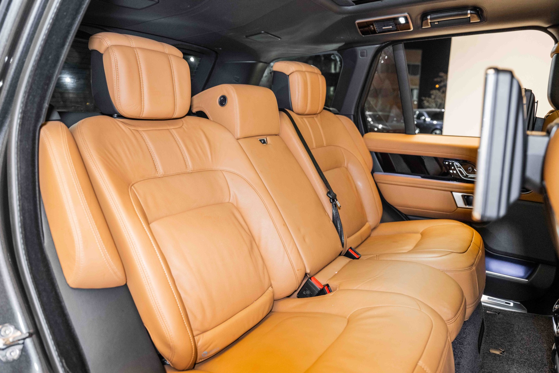 Left Side Kit | LAND ROVER RANGE ROVER AUTOBIOGRAPHY FIFTY EDITION SWB 2021 Left Side Kit | LAND ROVER RANGE ROVER AUTOBIOGRAPHY FIFTY EDITION SWB 2021