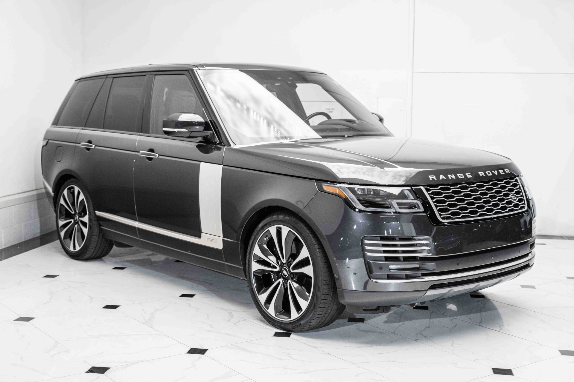 Rear Bumper Kit | LAND ROVER RANGE ROVER AUTOBIOGRAPHY FIFTY EDITION SWB 2021 Rear Bumper Kit | LAND ROVER RANGE ROVER AUTOBIOGRAPHY FIFTY EDITION SWB 2021