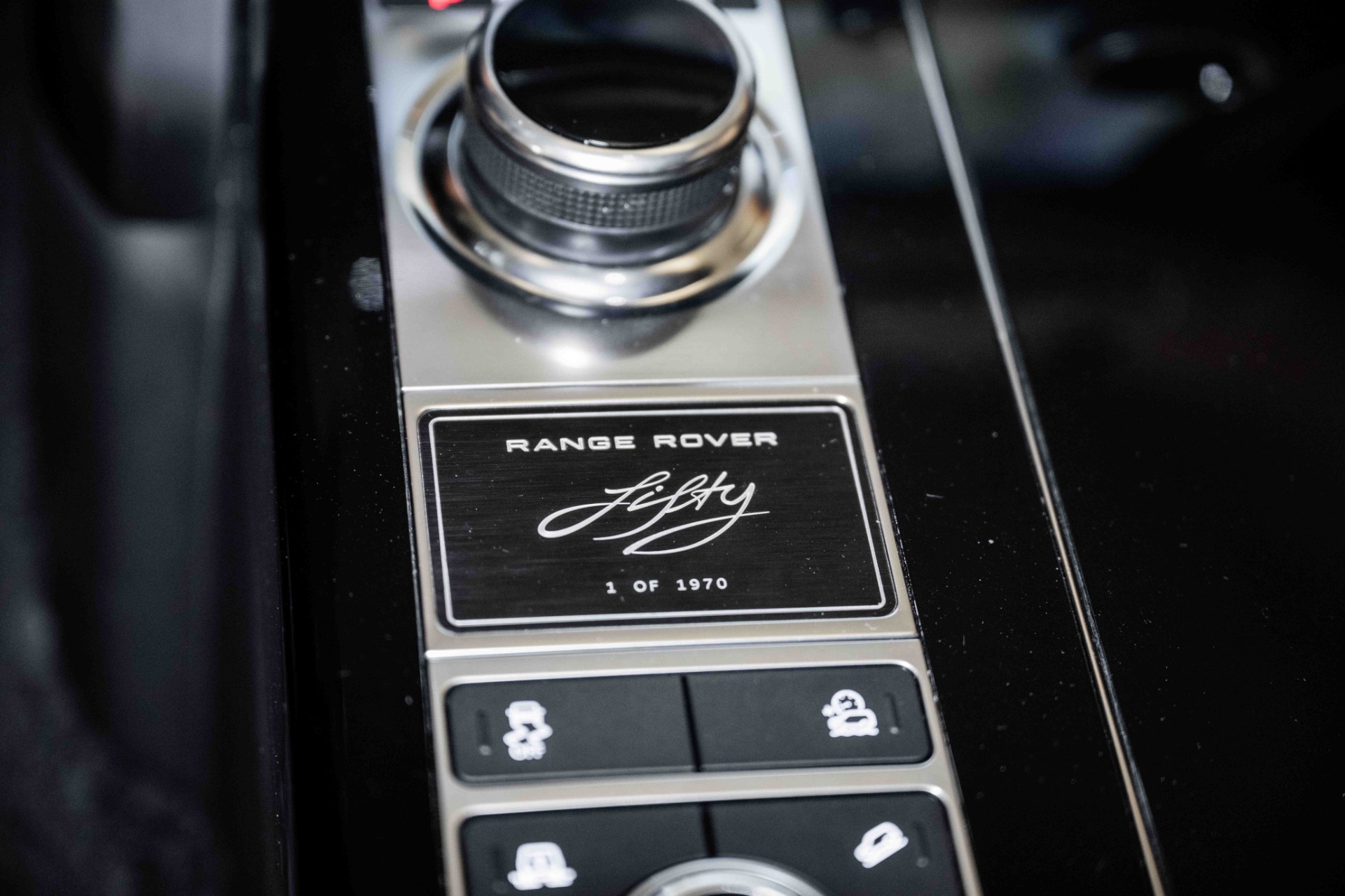 Left Side Kit | LAND ROVER RANGE ROVER AUTOBIOGRAPHY FIFTY EDITION SWB 2021 Left Side Kit | LAND ROVER RANGE ROVER AUTOBIOGRAPHY FIFTY EDITION SWB 2021