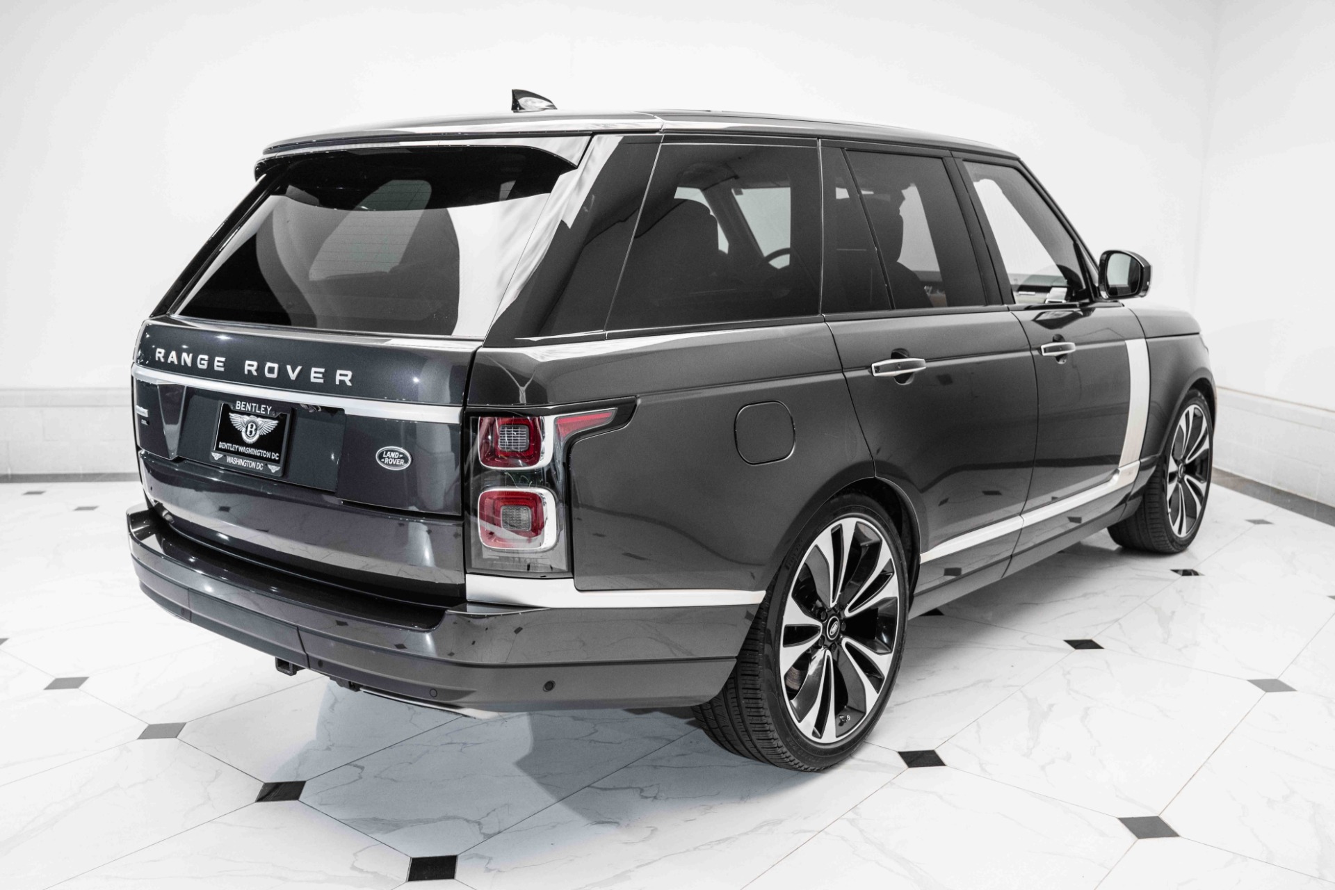 Rear Bumper Kit | LAND ROVER RANGE ROVER AUTOBIOGRAPHY FIFTY EDITION SWB 2021 Rear Bumper Kit | LAND ROVER RANGE ROVER AUTOBIOGRAPHY FIFTY EDITION SWB 2021
