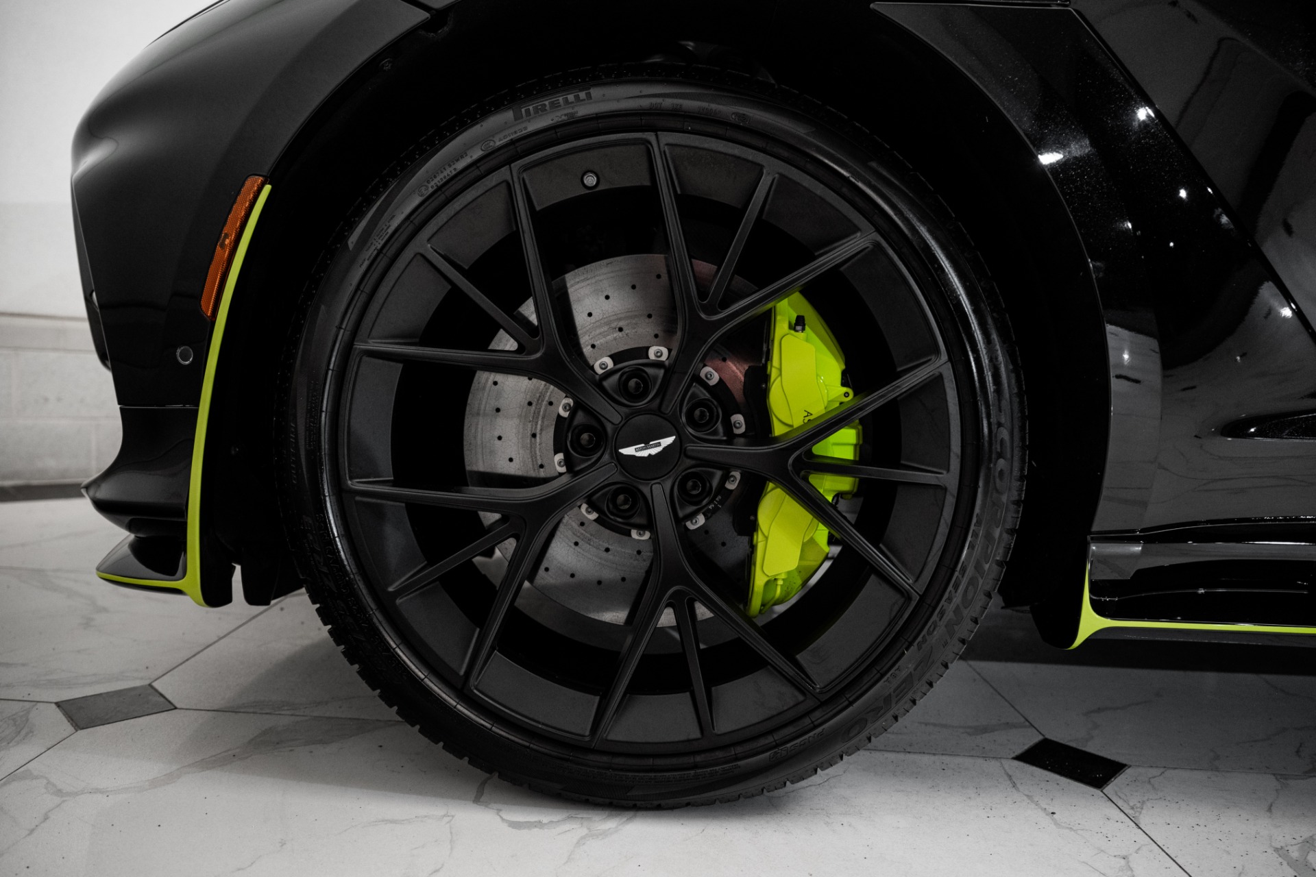 2024 Aston Martin DBX DBX707 photo 4