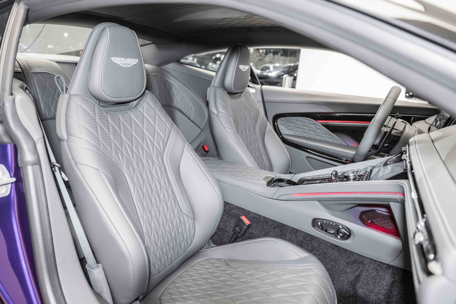 2024 Aston Martin DB12 AM5 photo 16