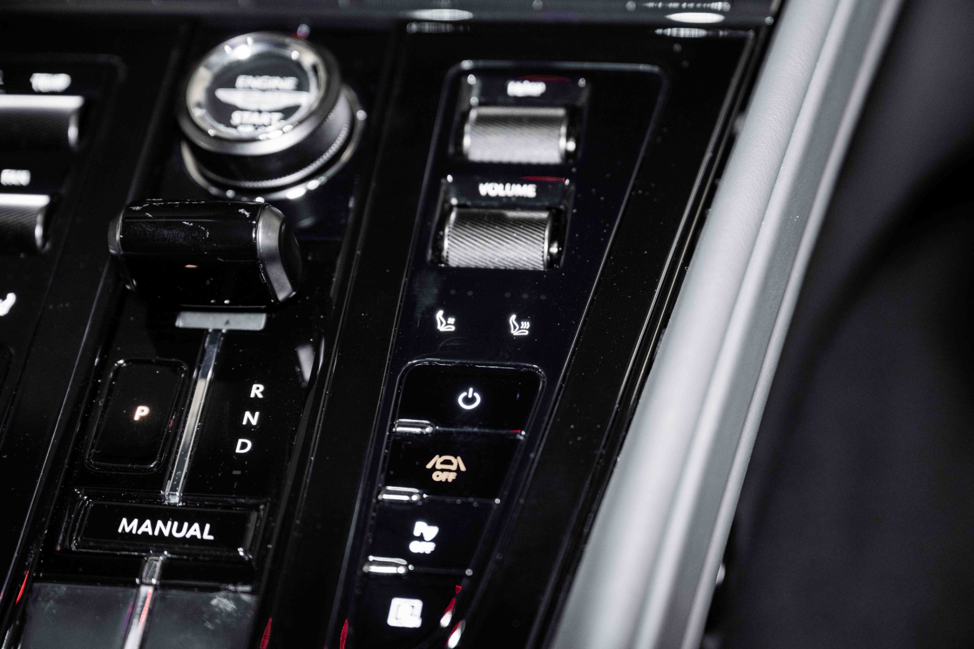 2024 Aston Martin DB12 AM5 photo 25