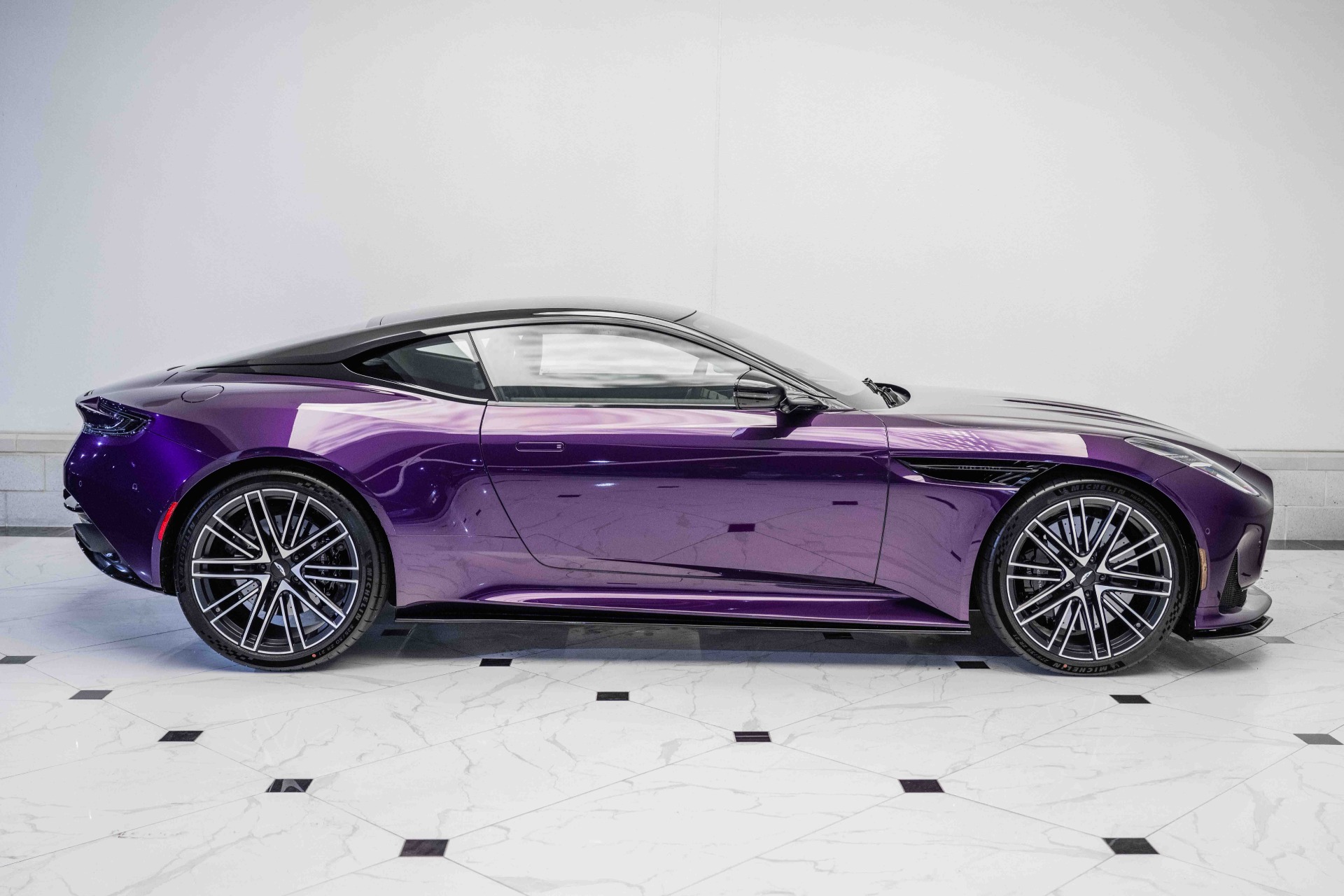 2024 Aston Martin DB12 AM5 photo 34