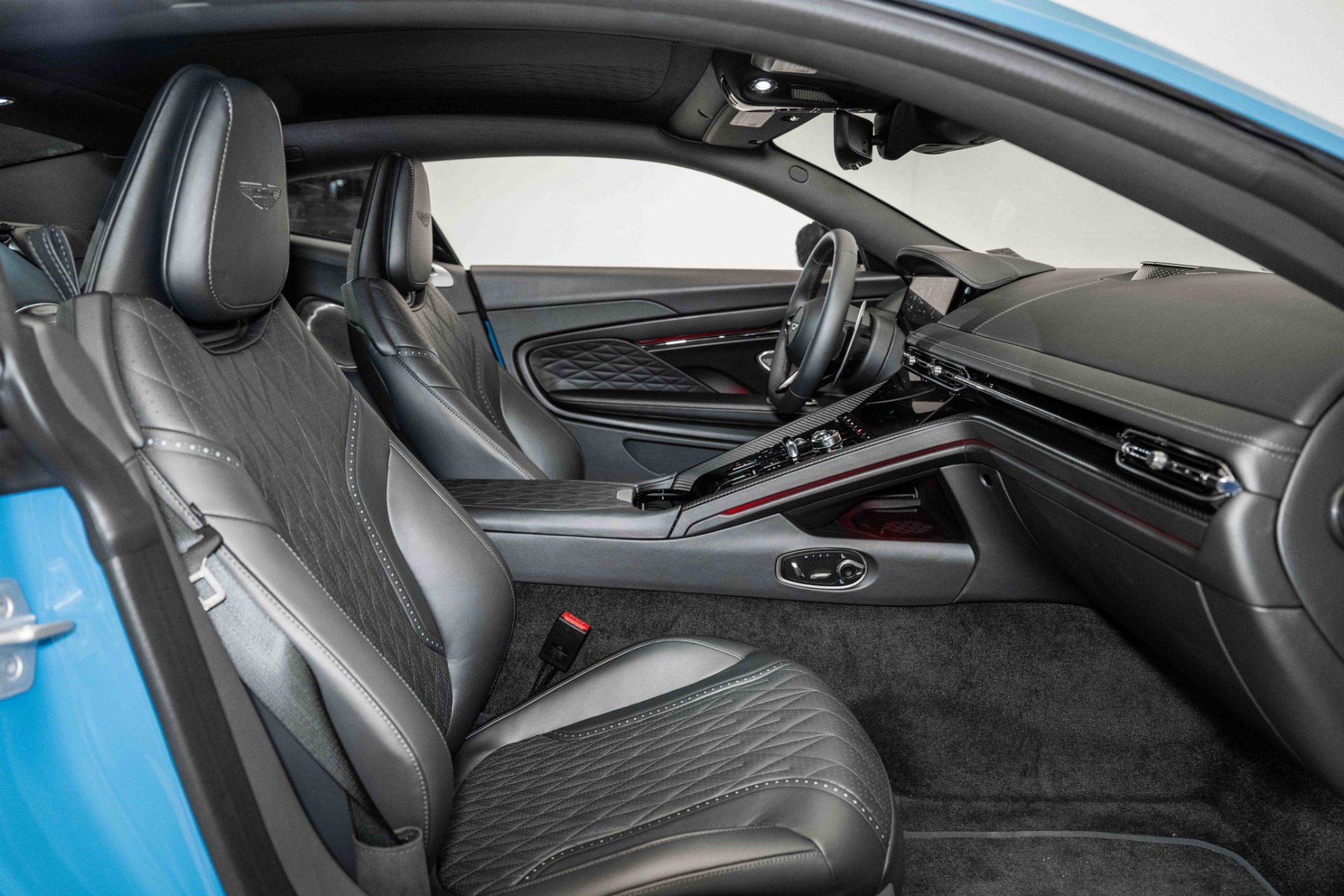 2024 Aston Martin DB12 AM5 photo 13