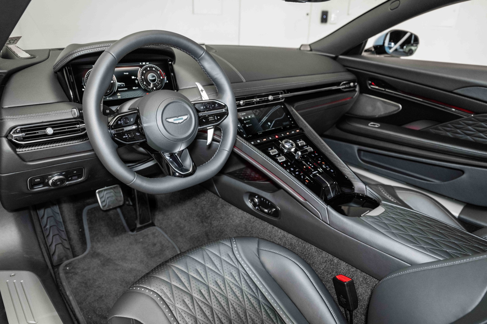 2024 Aston Martin DB12 AM5 photo 3