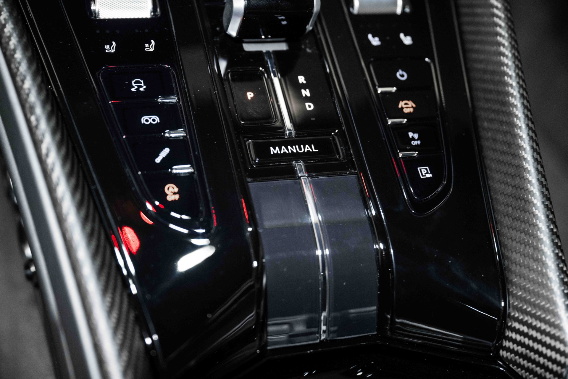 2024 Aston Martin DB12 AM5 photo 29
