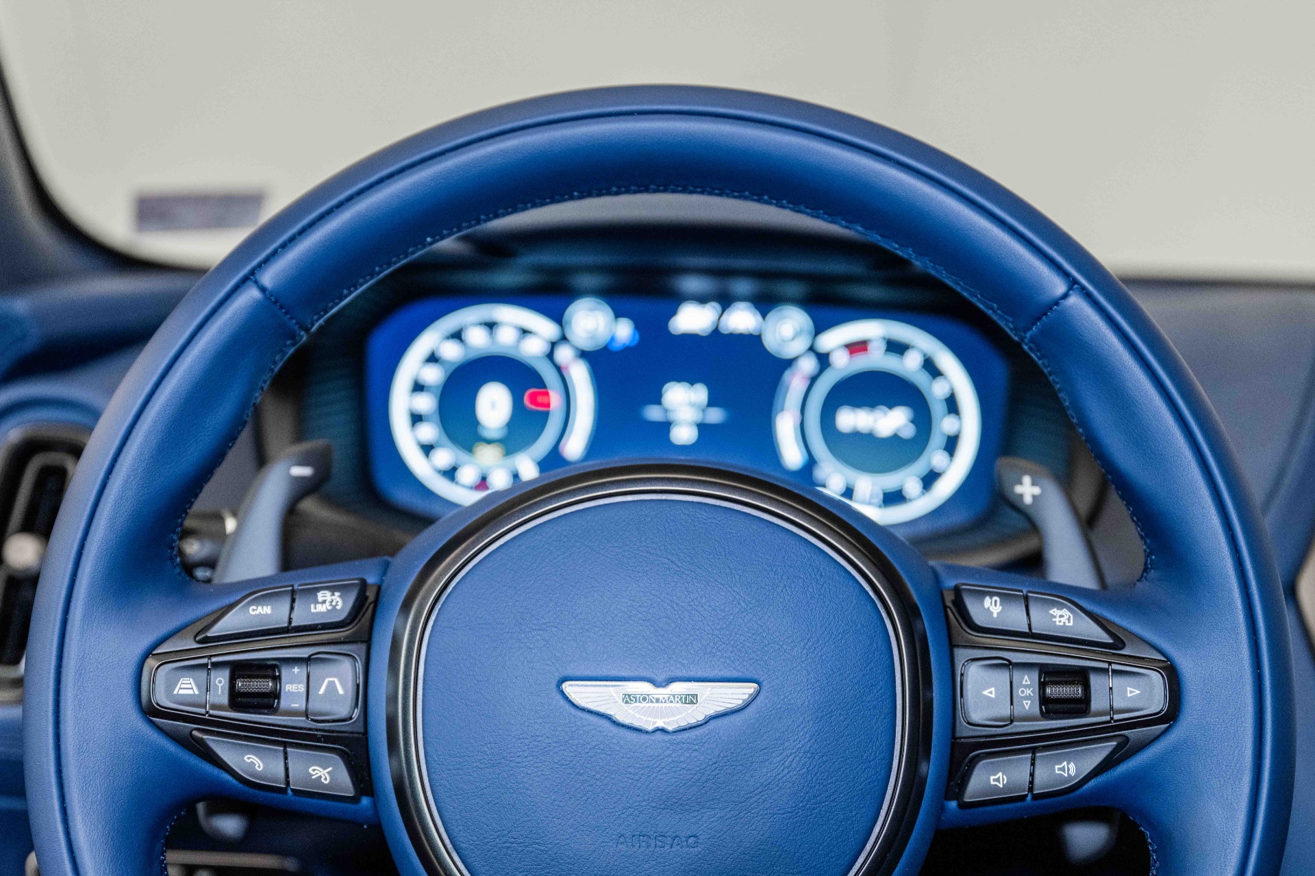 2024 Aston Martin DBX DBX707 photo 10