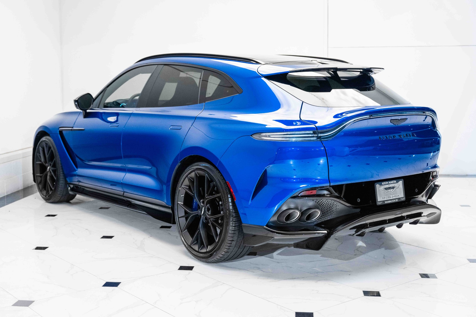 2024 Aston Martin DBX DBX707 photo 2