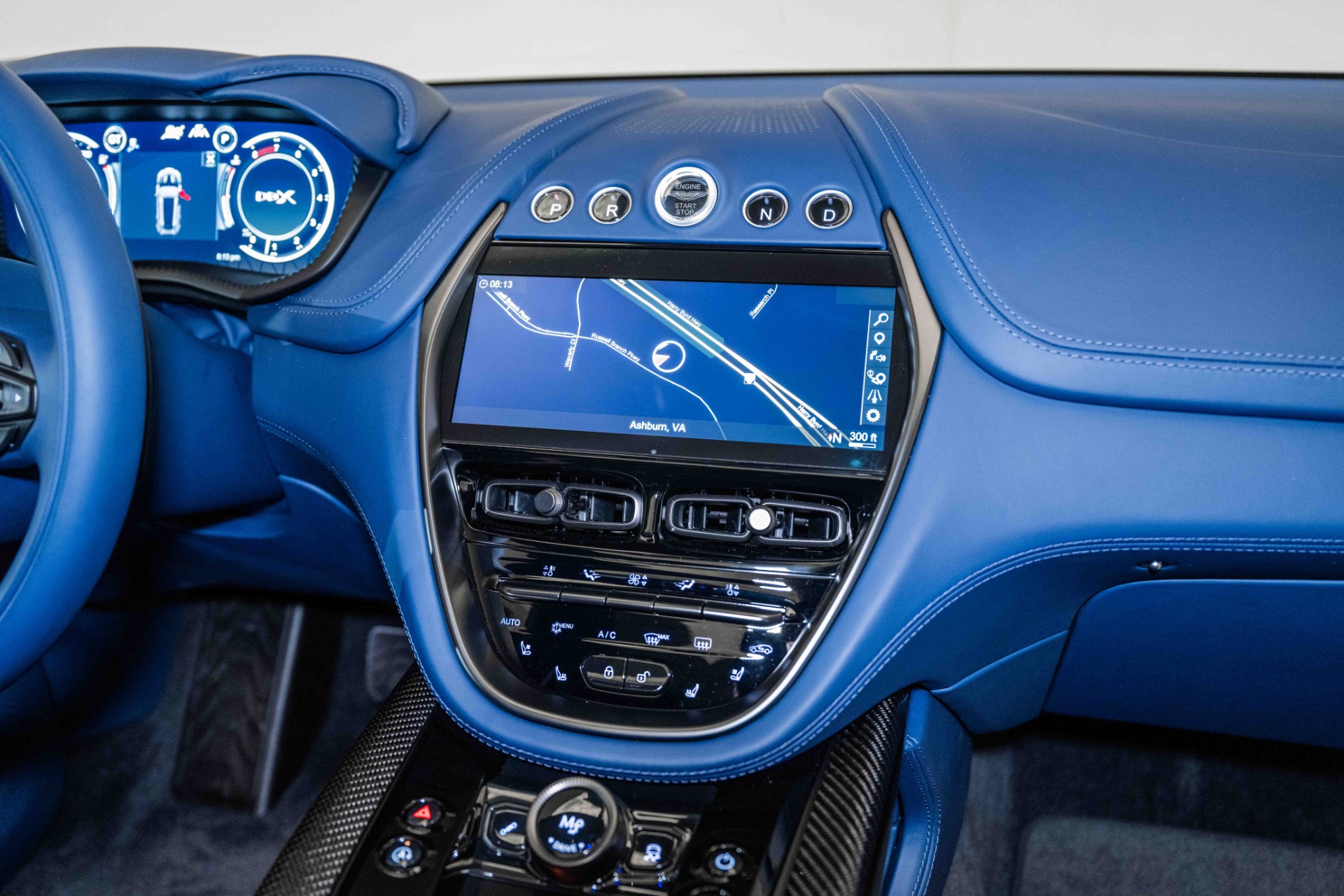 2024 Aston Martin DBX DBX707 photo 25