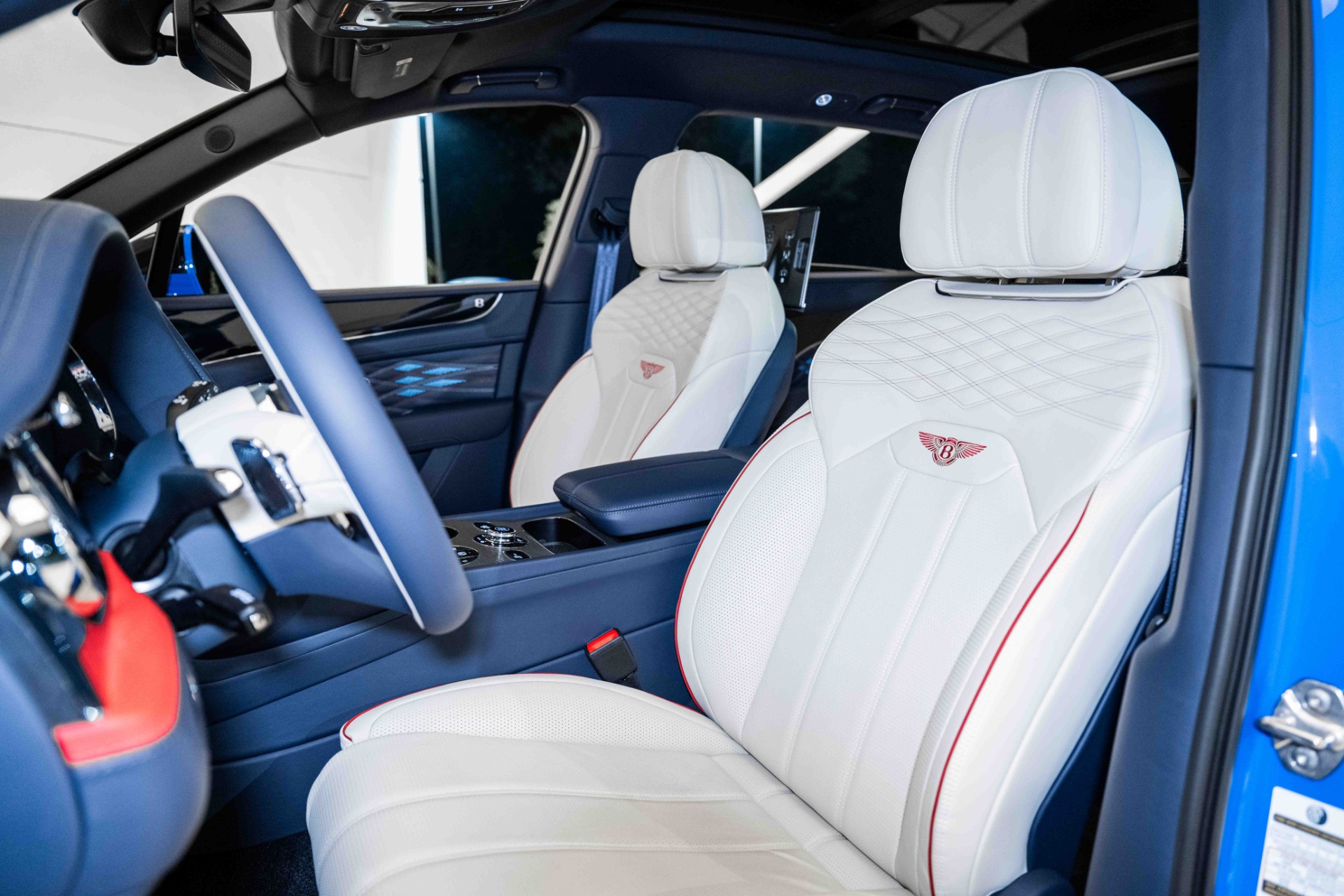 New 2024 Bentley BENTAYGA EWB Mulliner V8 For Sale | Exclusive