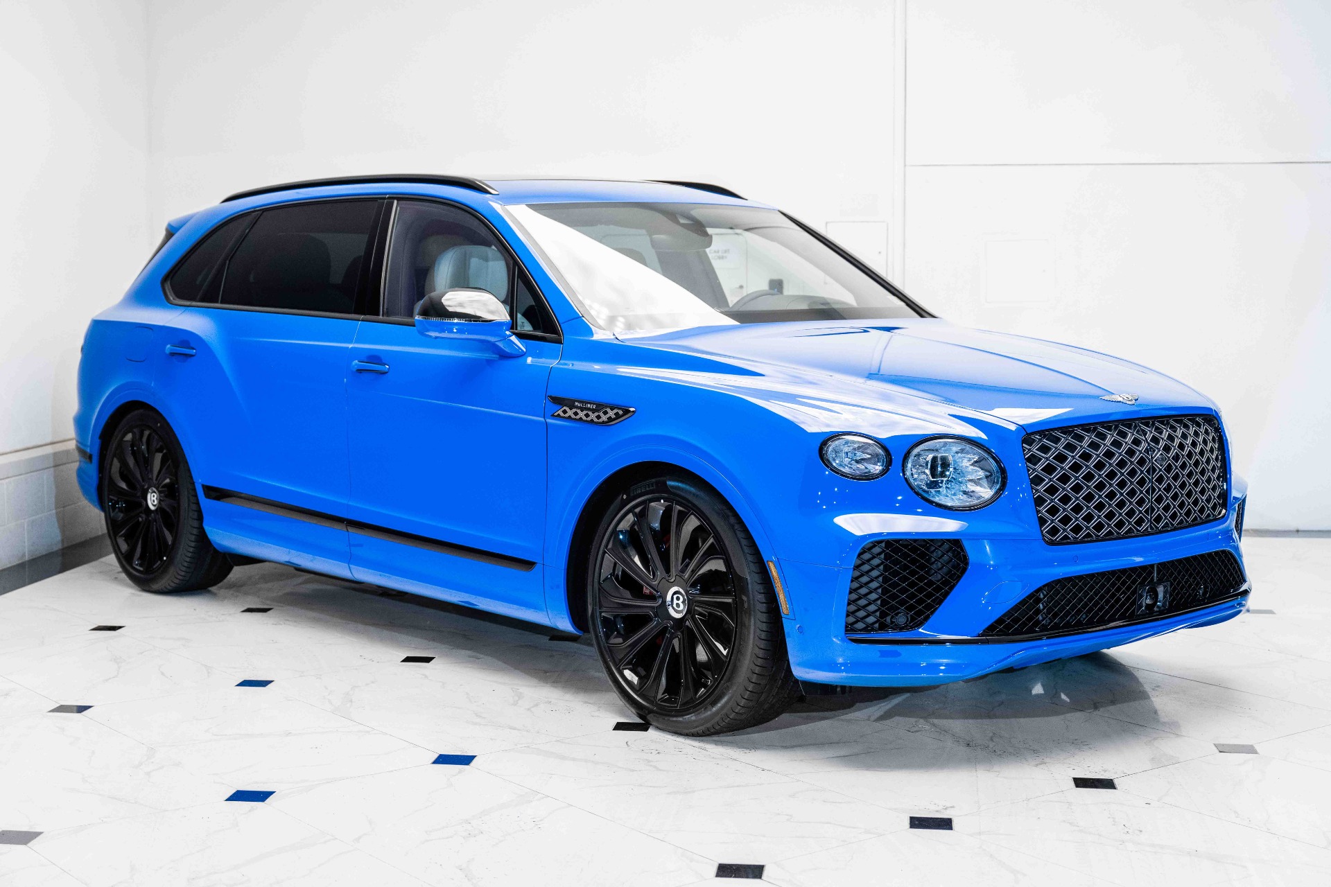 New 2024 Bentley BENTAYGA EWB Mulliner V8 For Sale | Exclusive