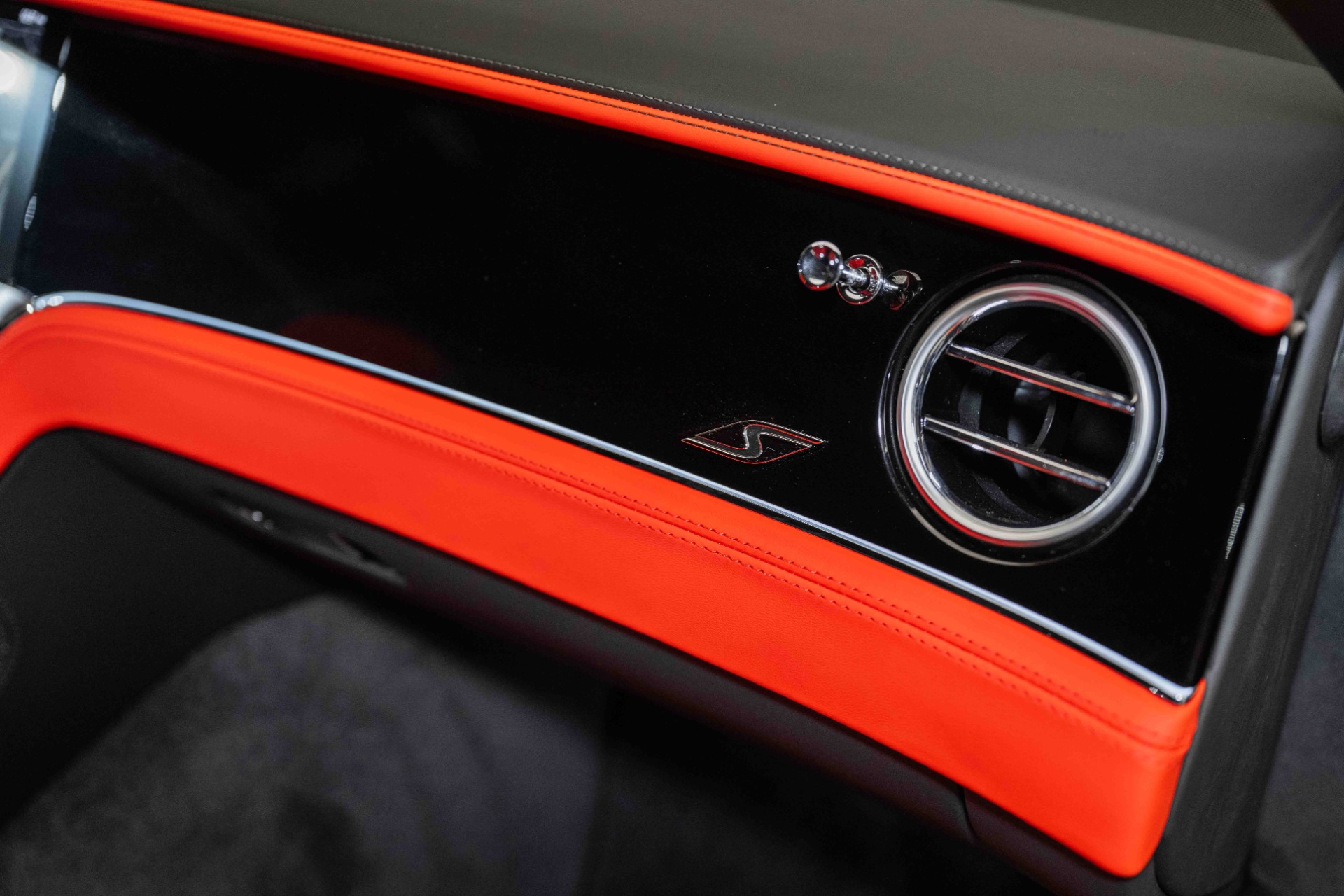 2024 Bentley Continental GT S V8 photo 38