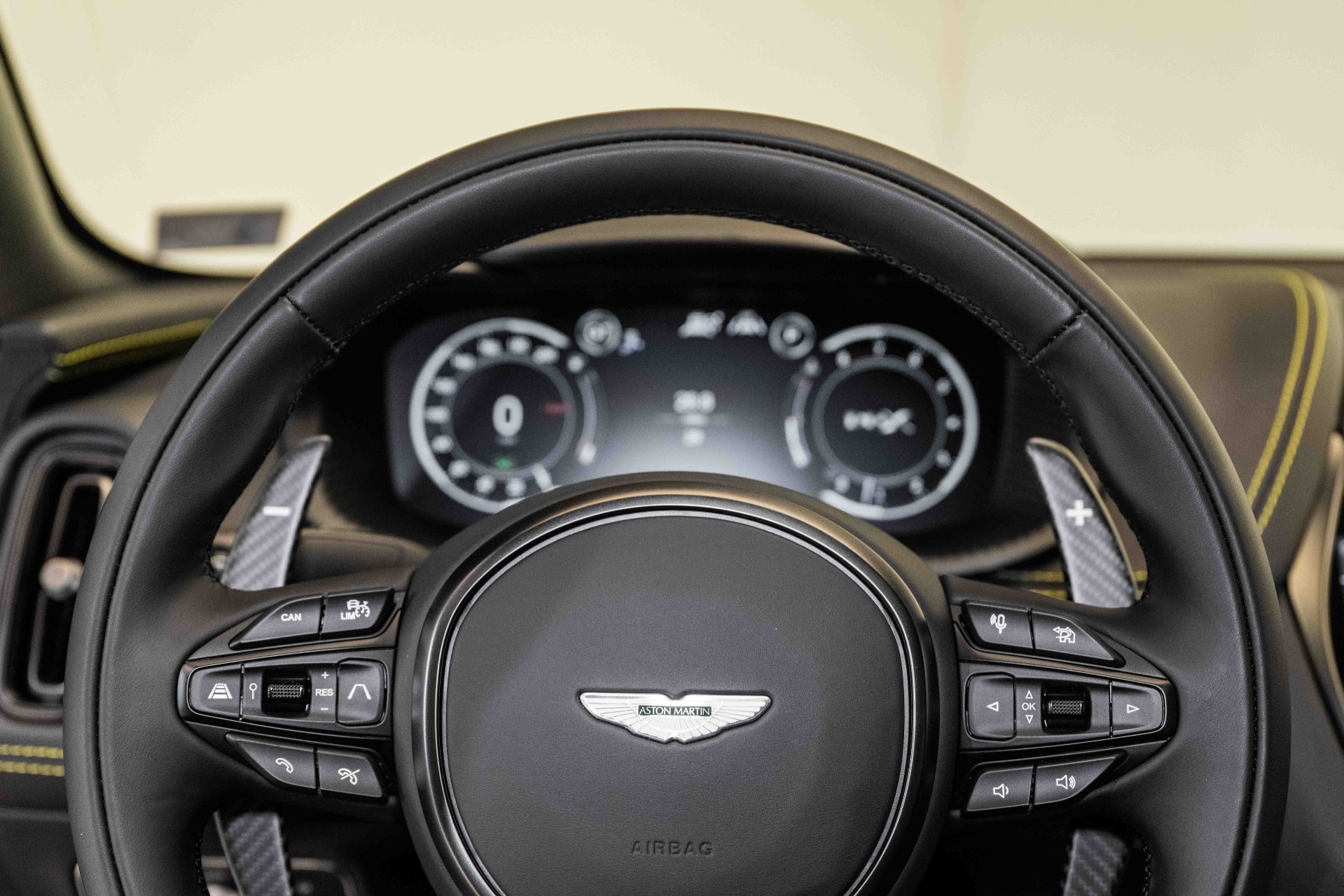 2024 Aston Martin DBX DBX707 photo 10