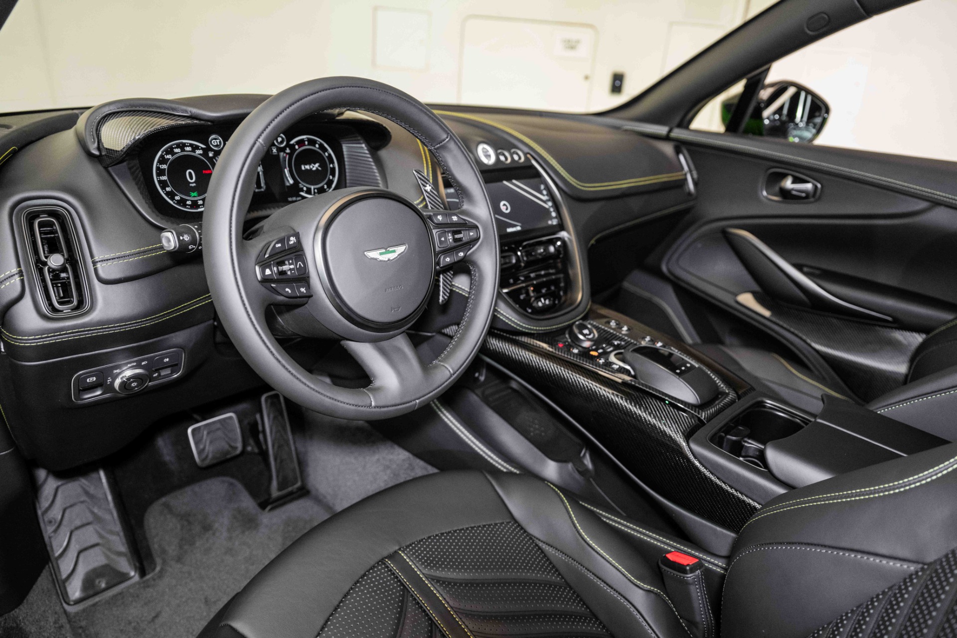 2024 Aston Martin DBX DBX707 photo 3