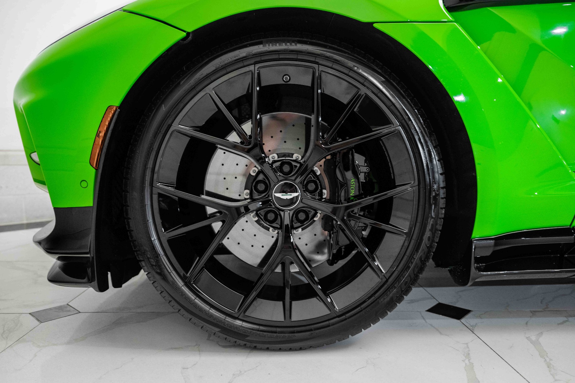 2024 Aston Martin DBX DBX707 photo 4