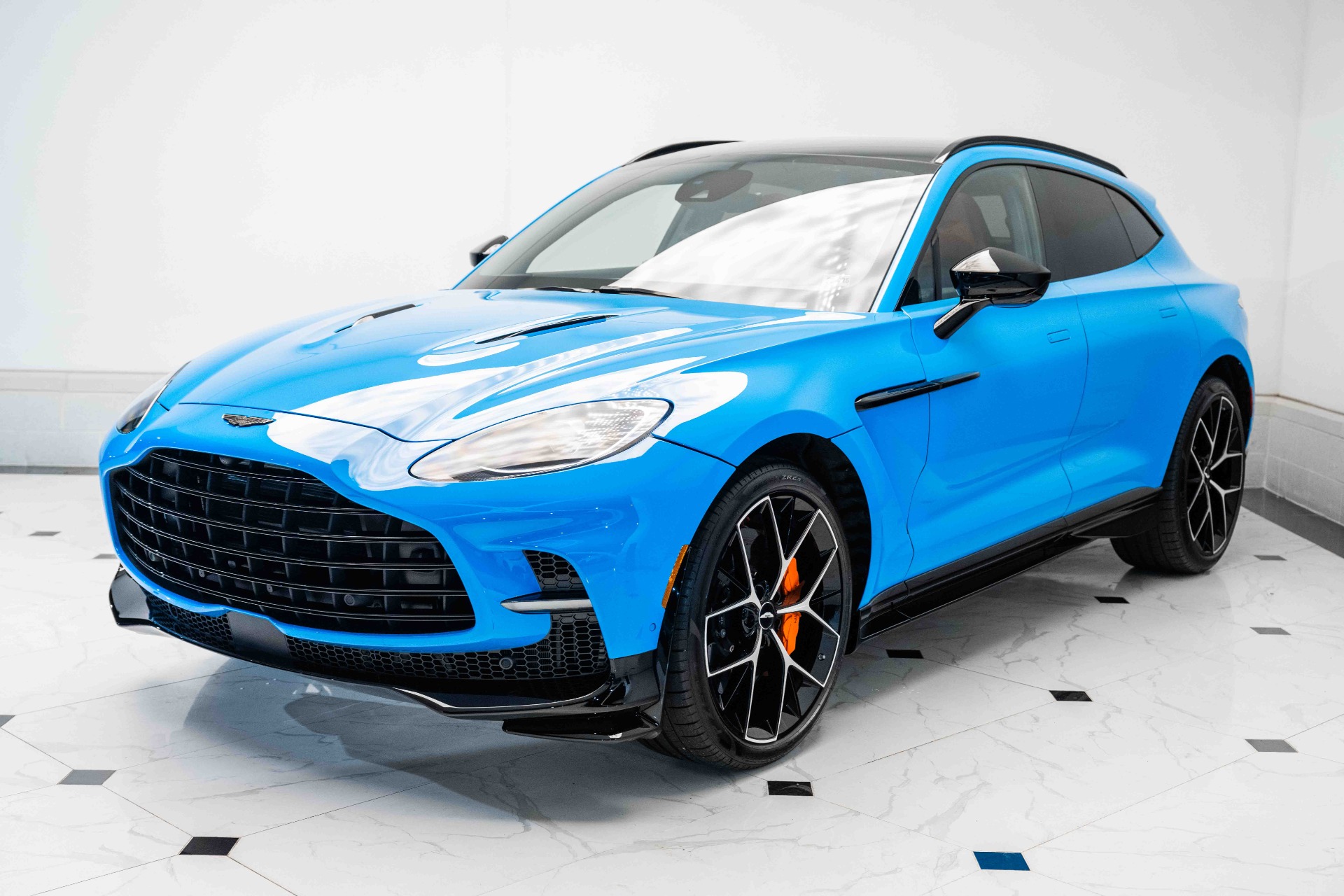 New 2024 Aston Martin DBX 707 For Sale | Exclusive Automotive
