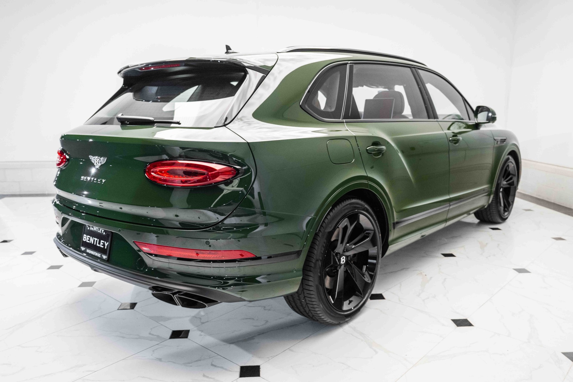 2024 Bentley Bentayga EWB Azure V8 photo 10