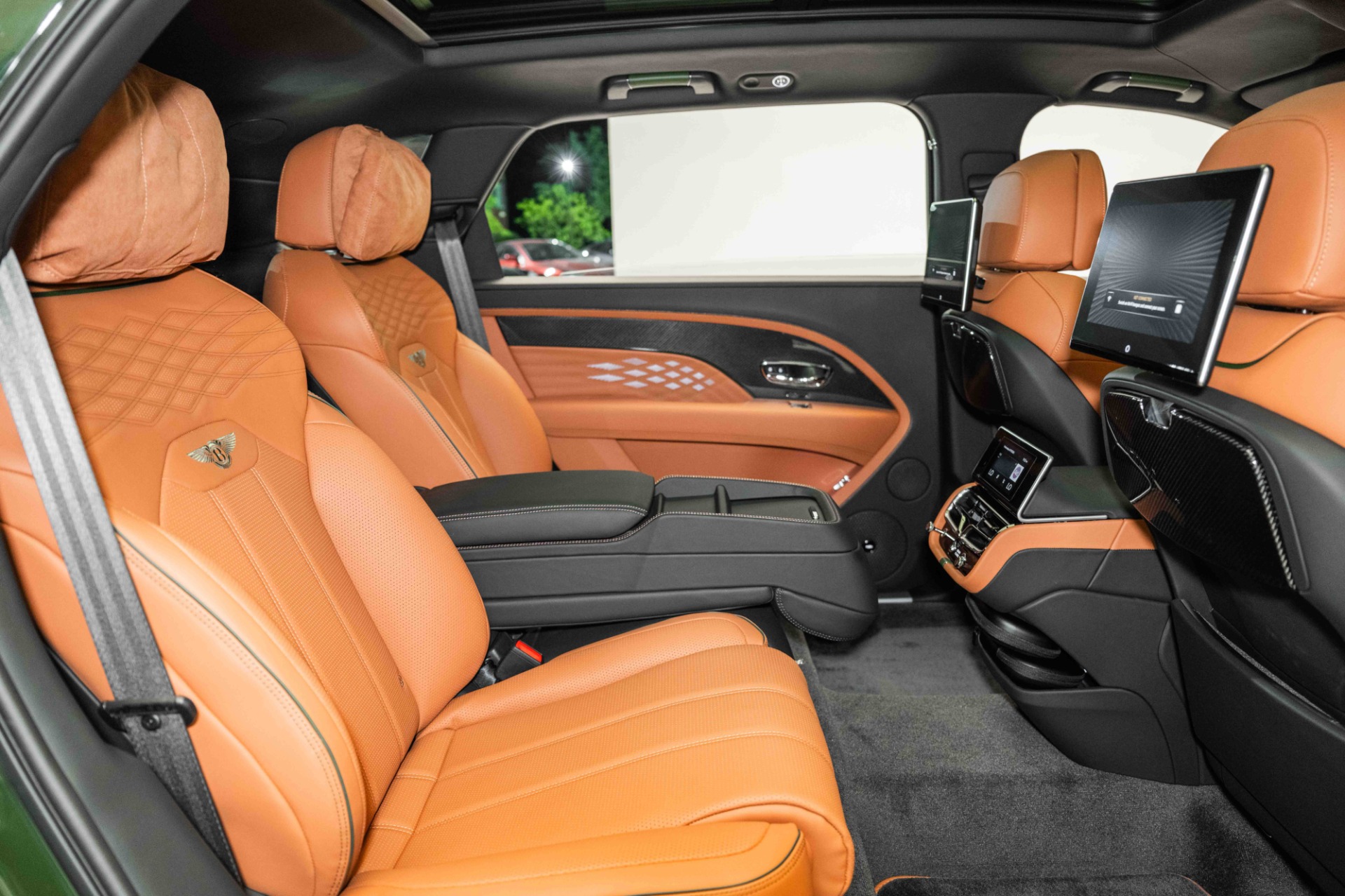 2024 Bentley Bentayga EWB Azure V8 photo 20