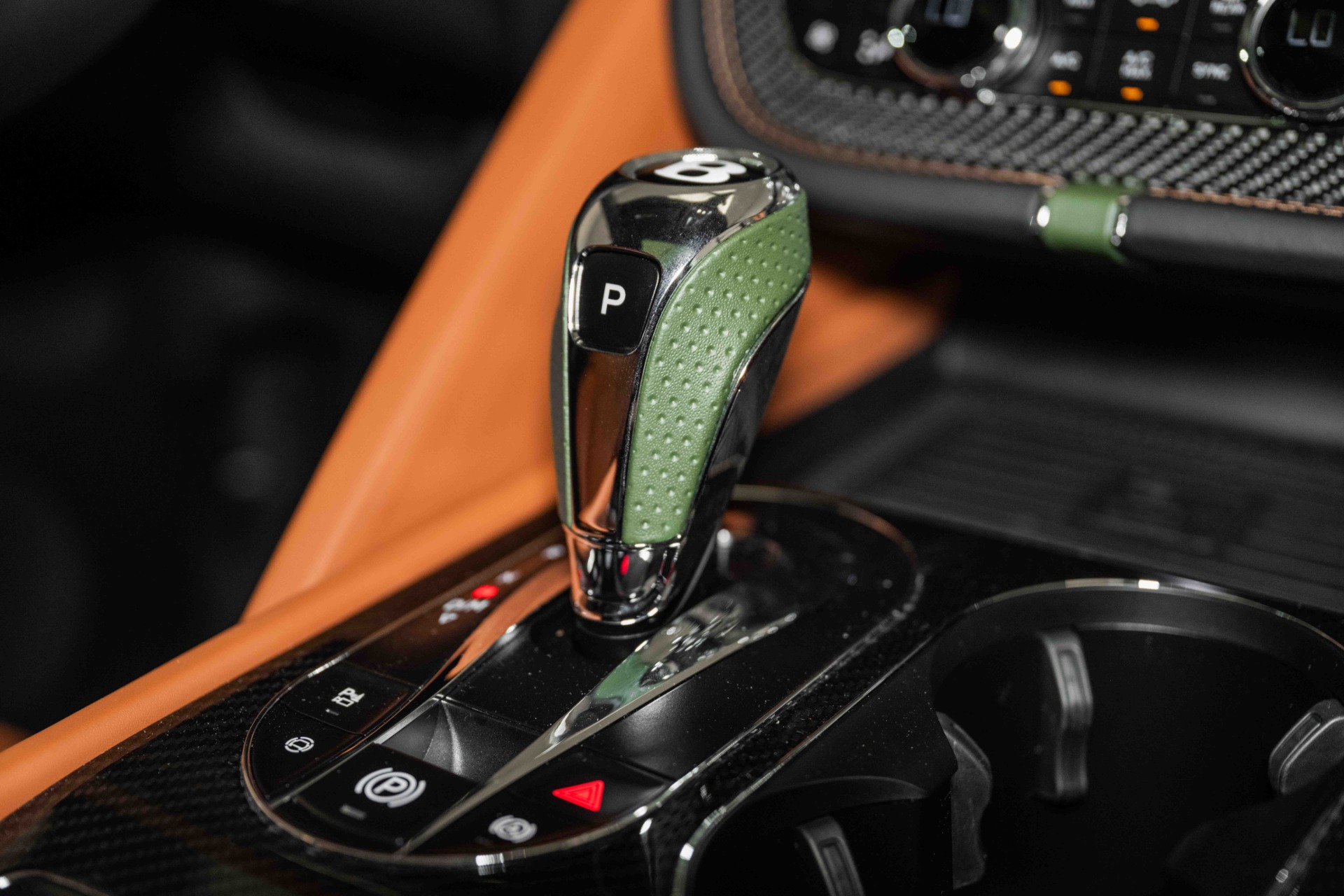2024 Bentley Bentayga EWB Azure V8 photo 46
