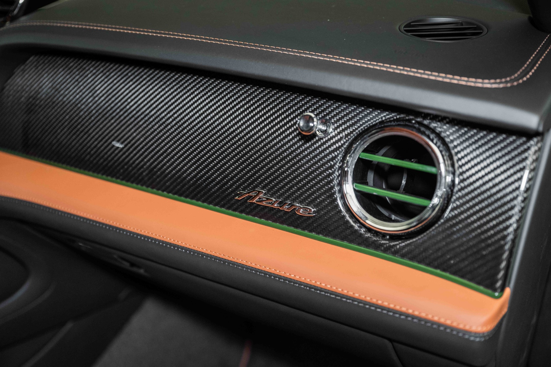 2024 Bentley Bentayga EWB Azure V8 photo 48