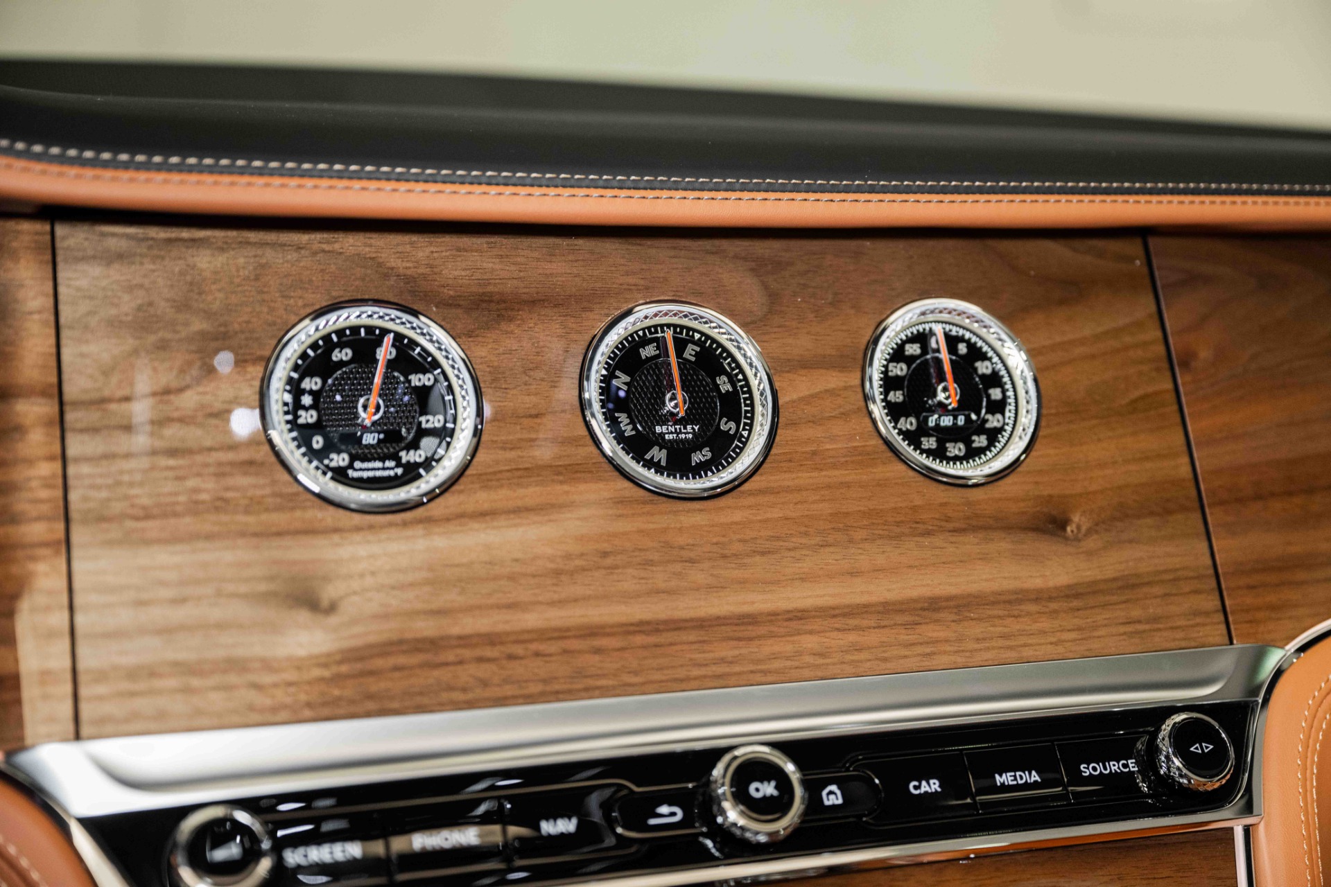 2024 Bentley Continental GTC photo 26