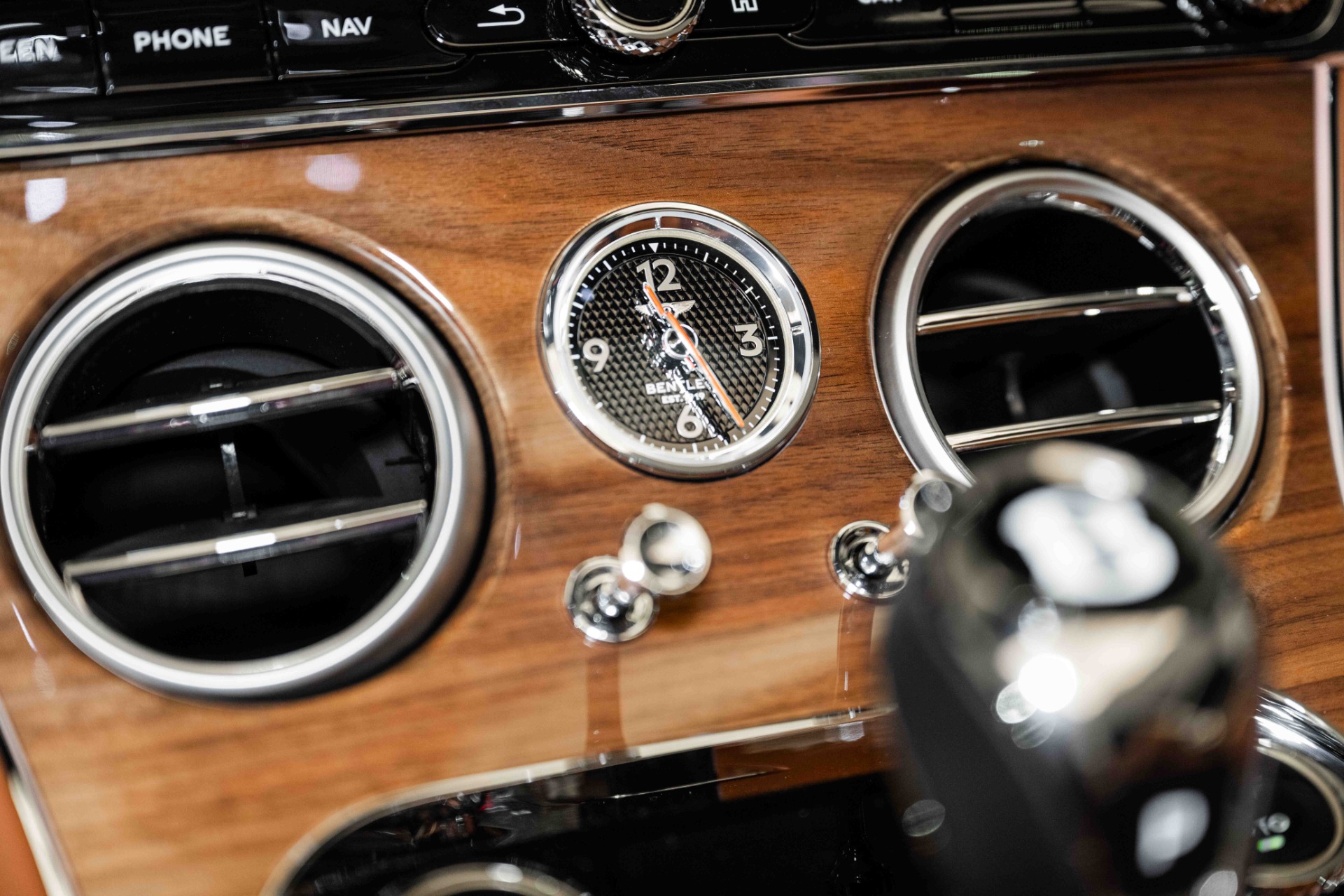 2024 Bentley Continental GTC photo 29