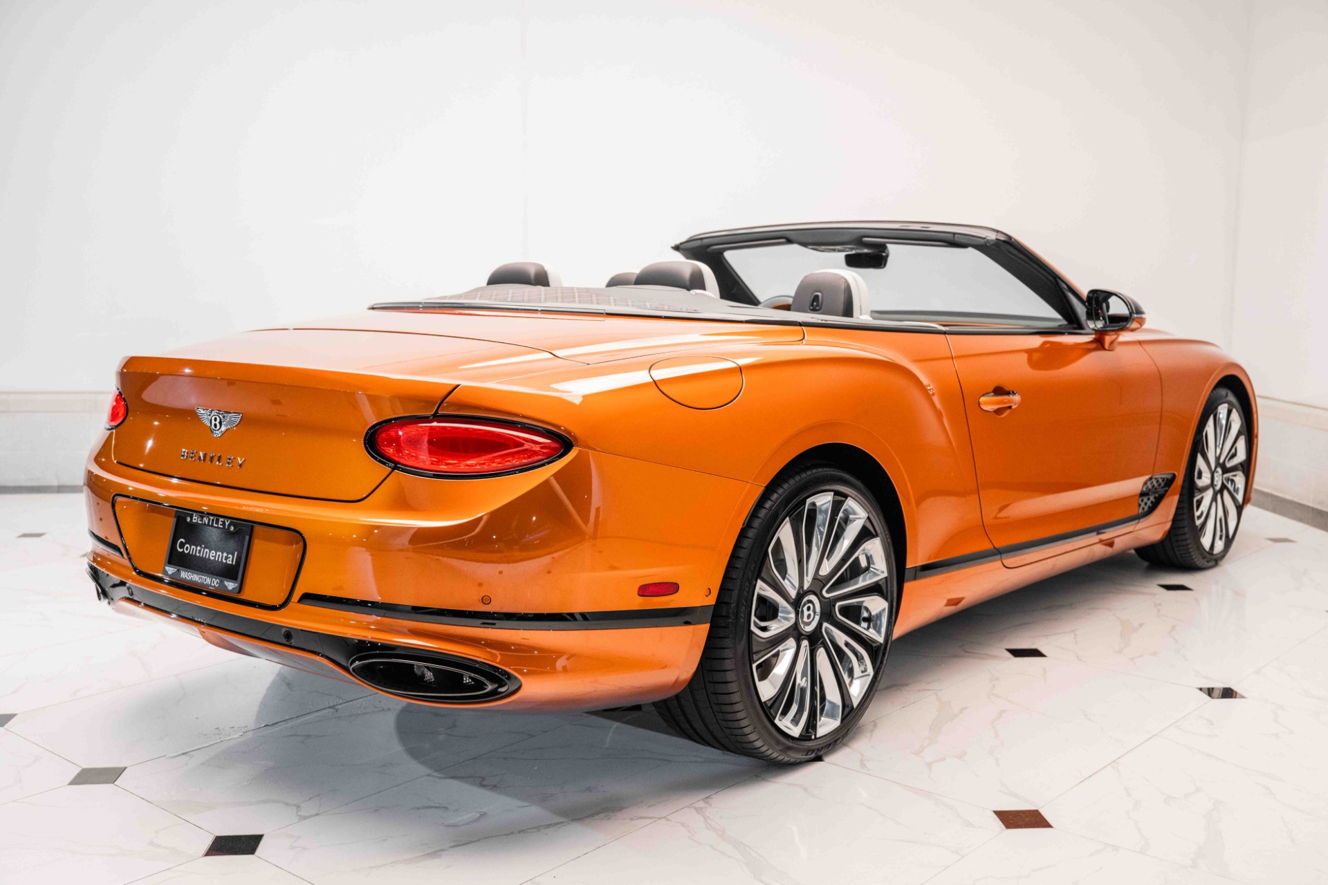 2024 Bentley Continental GTC Mulliner W12 photo 9