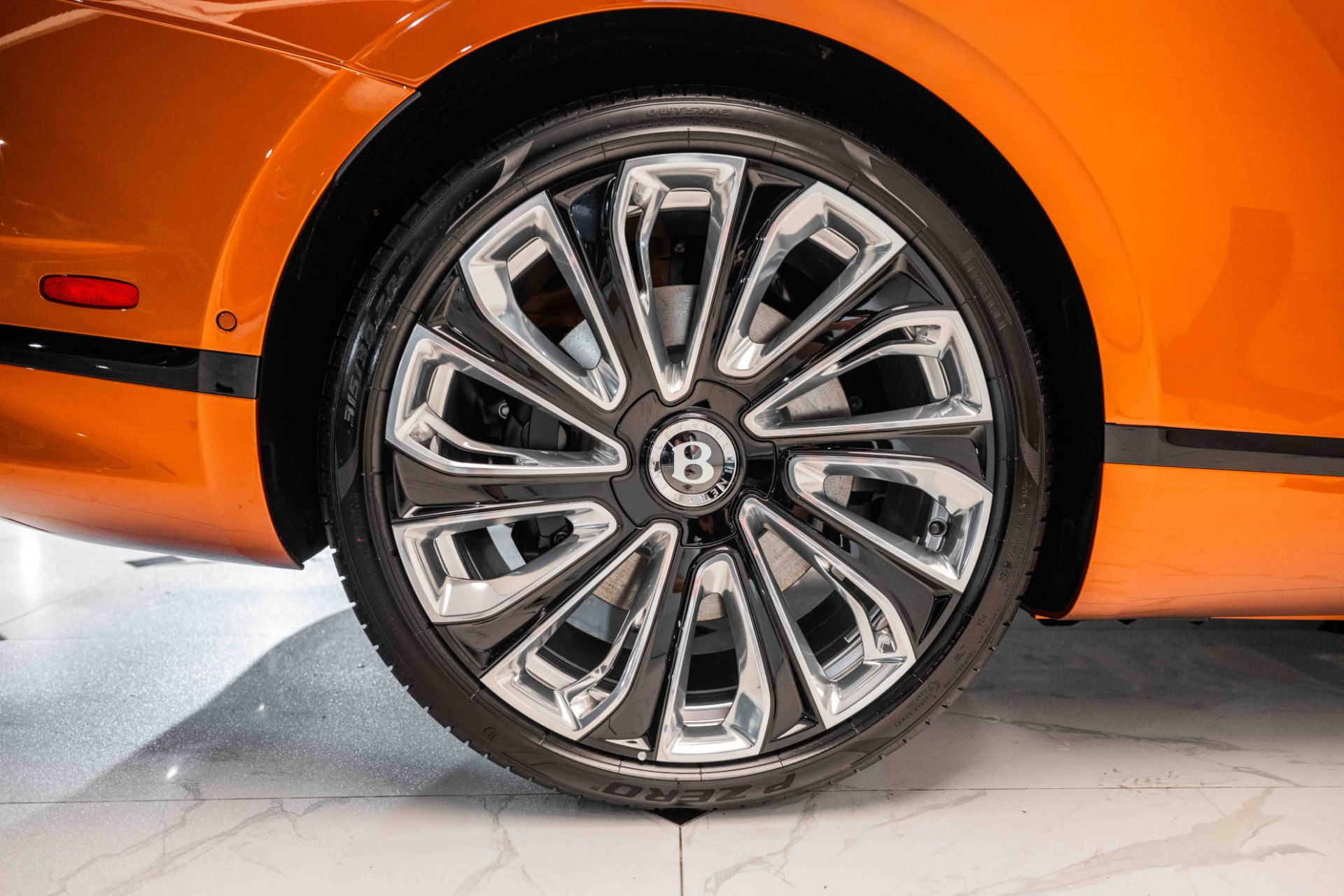 2024 Bentley Continental GTC Mulliner W12 photo 12