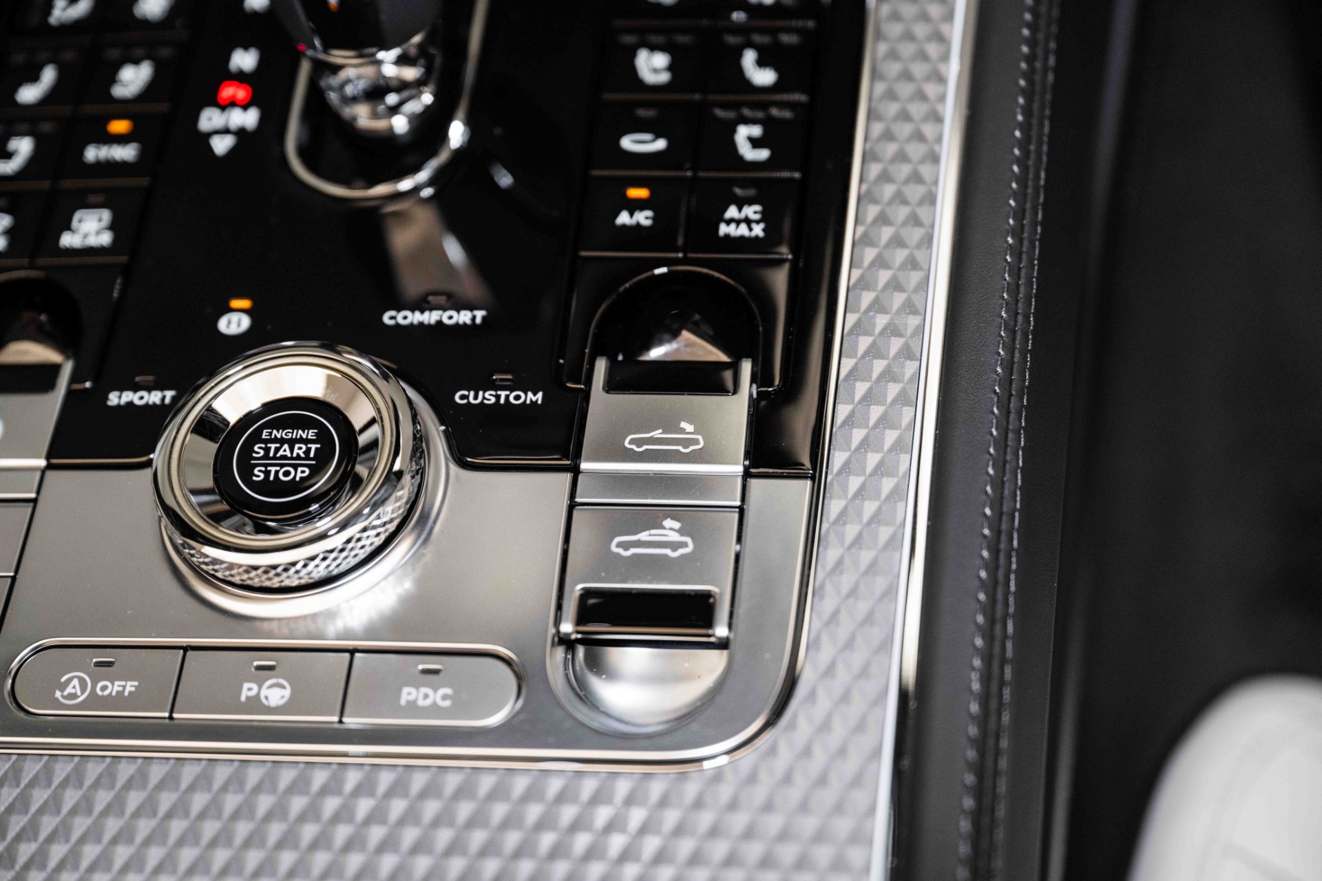2024 Bentley Continental GTC Mulliner W12 photo 38