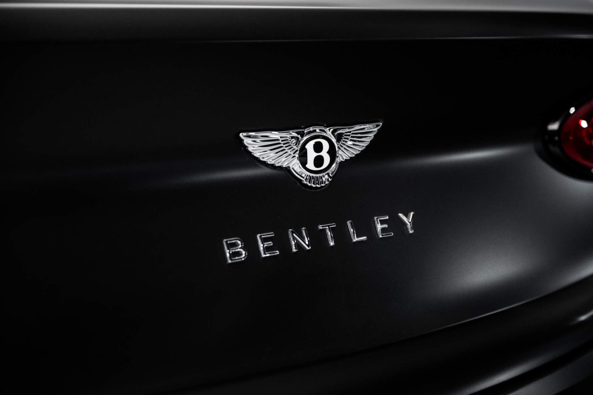 2024 Bentley Bentayga Azure V8 photo 12