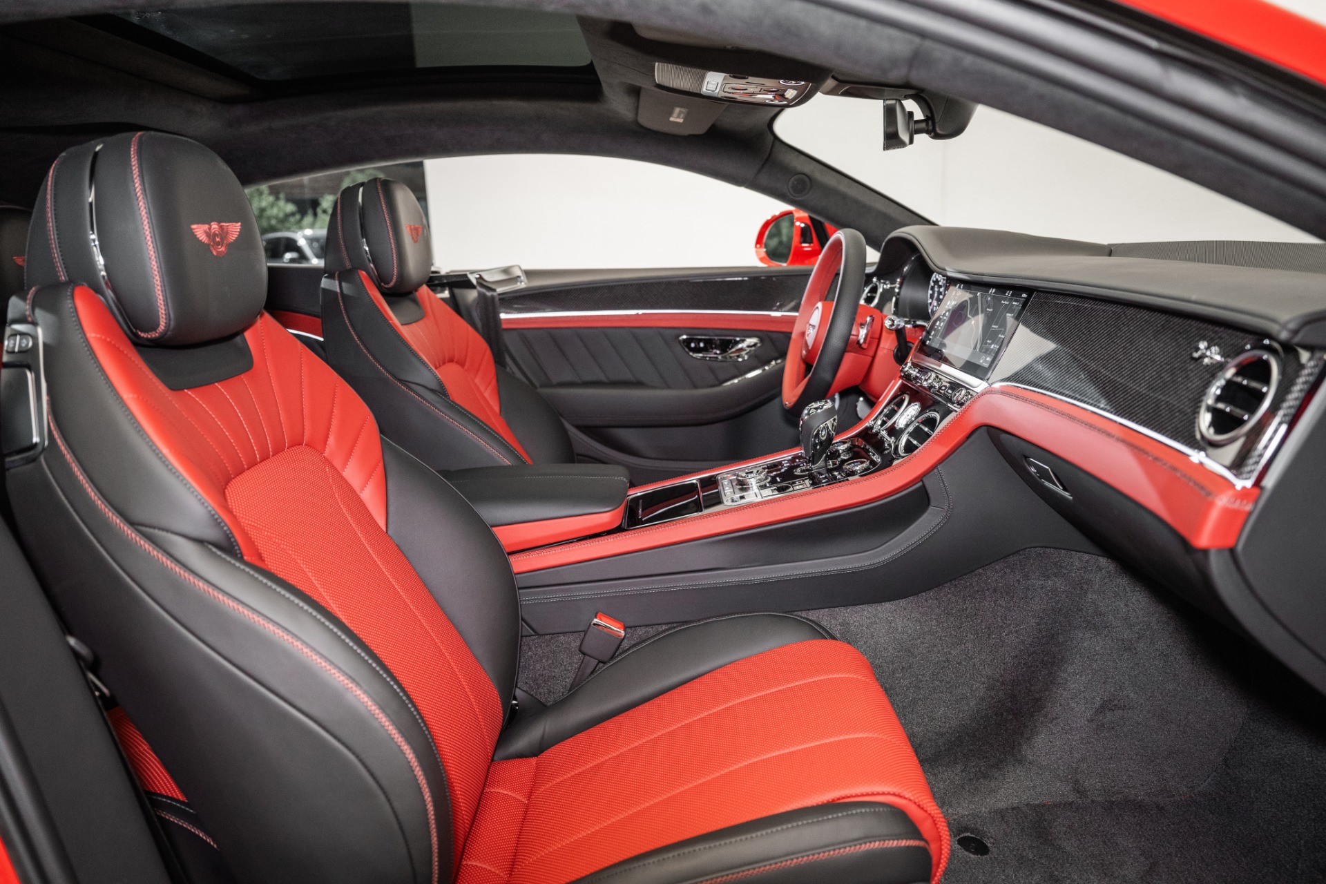 2024 Bentley Continental GT photo 2