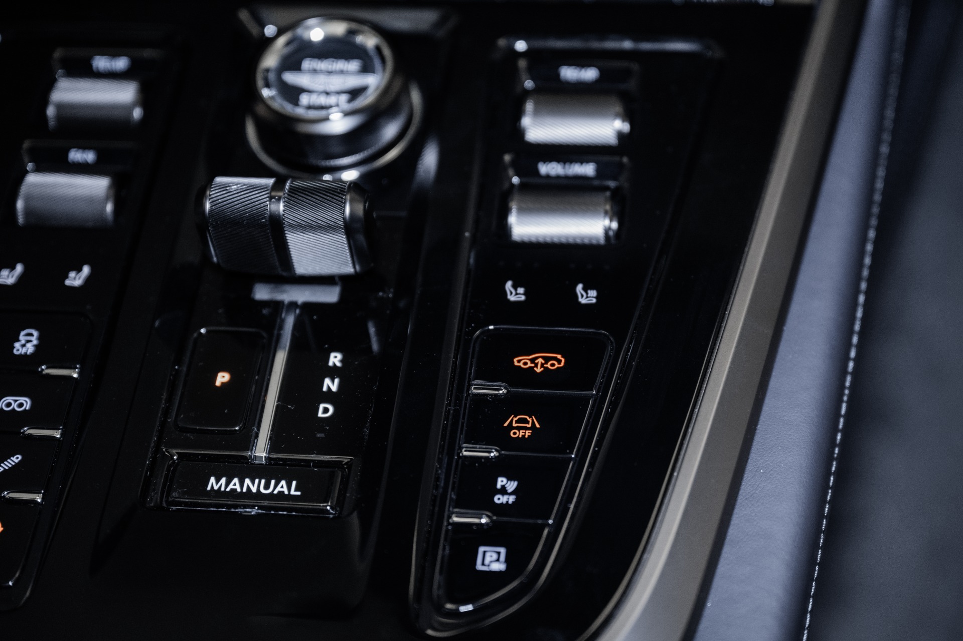2025 Aston Martin DBX 707 - Photo 41