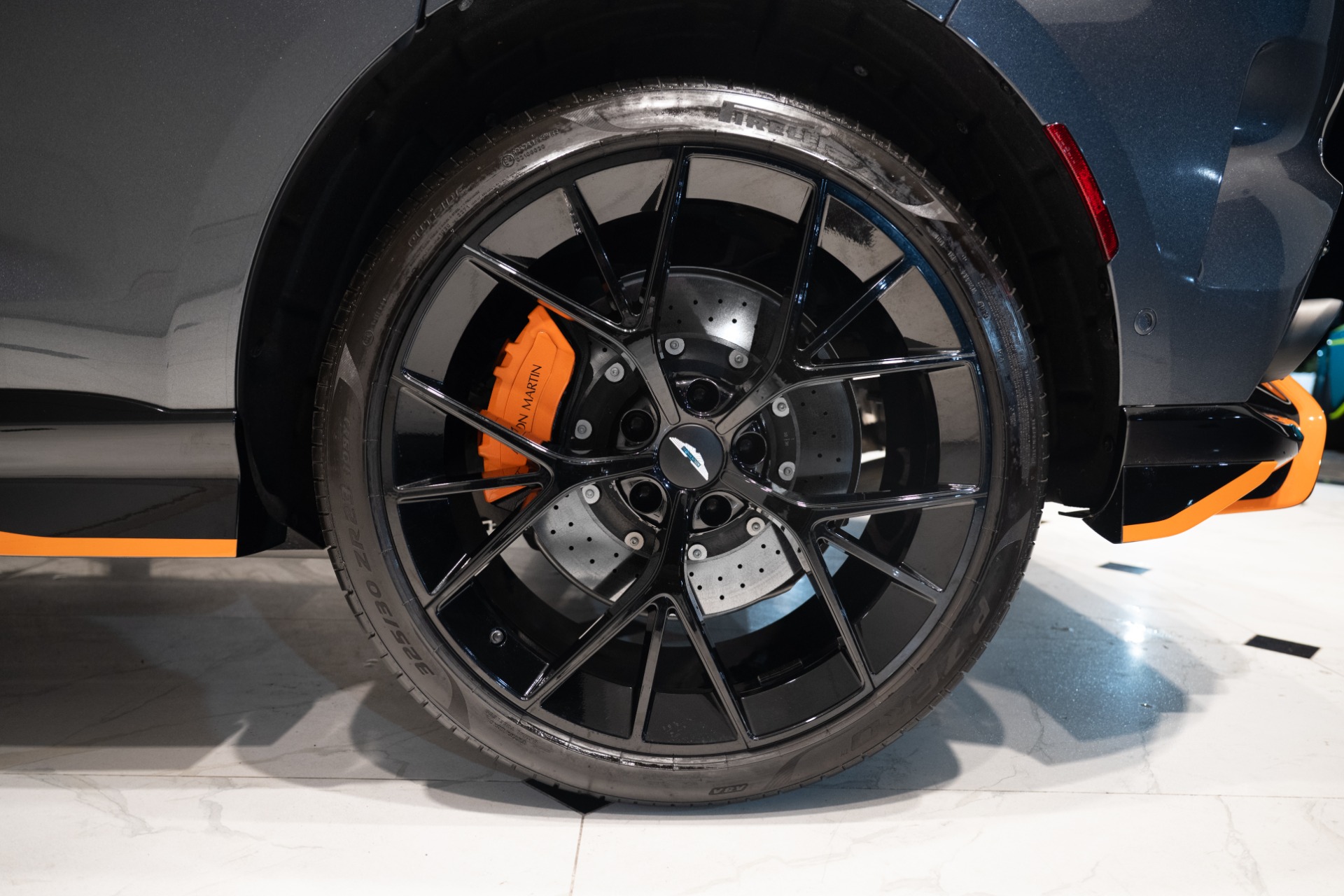 2025 Aston Martin DBX 707 - Photo 54