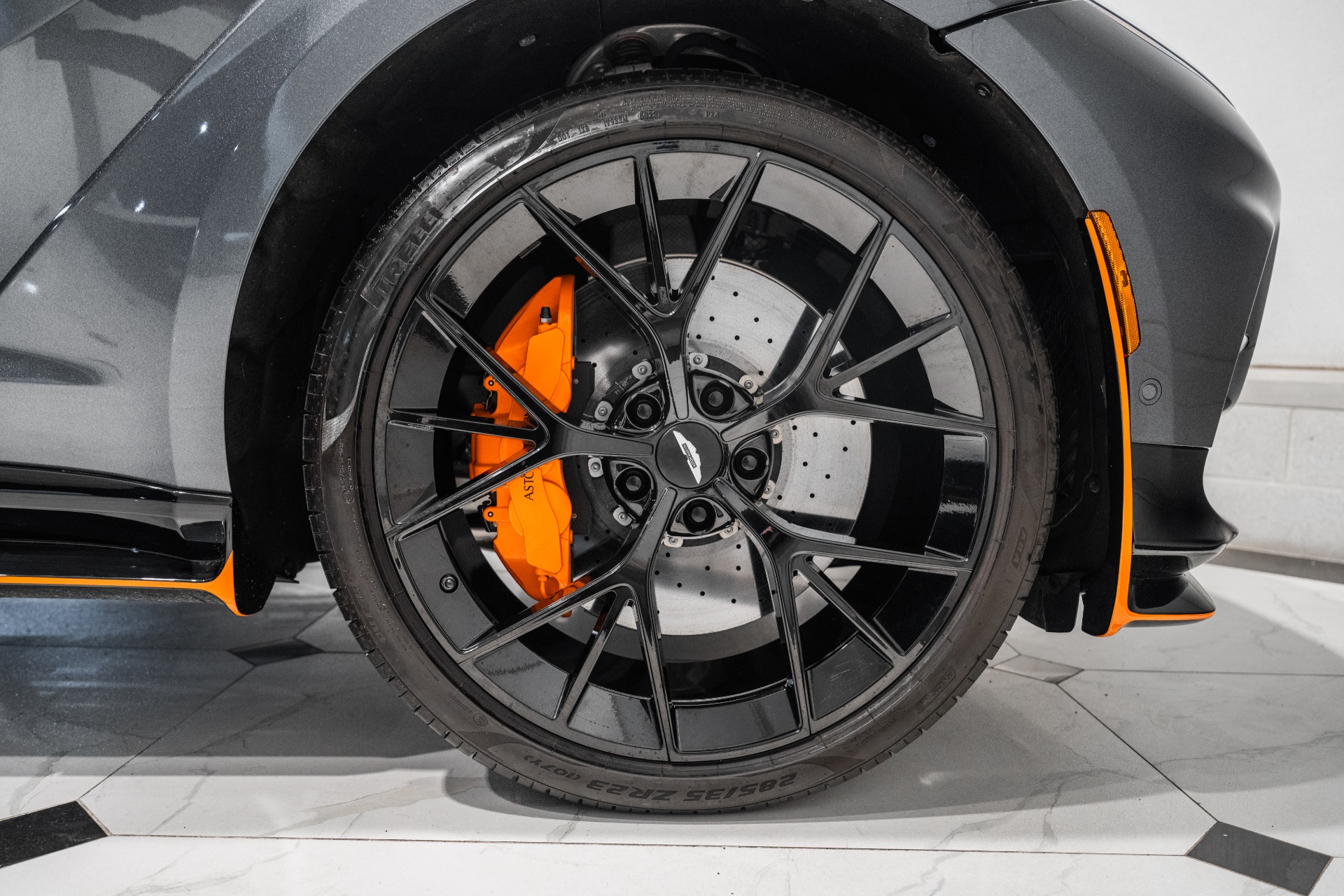 2025 Aston Martin DBX 707 - Photo 56
