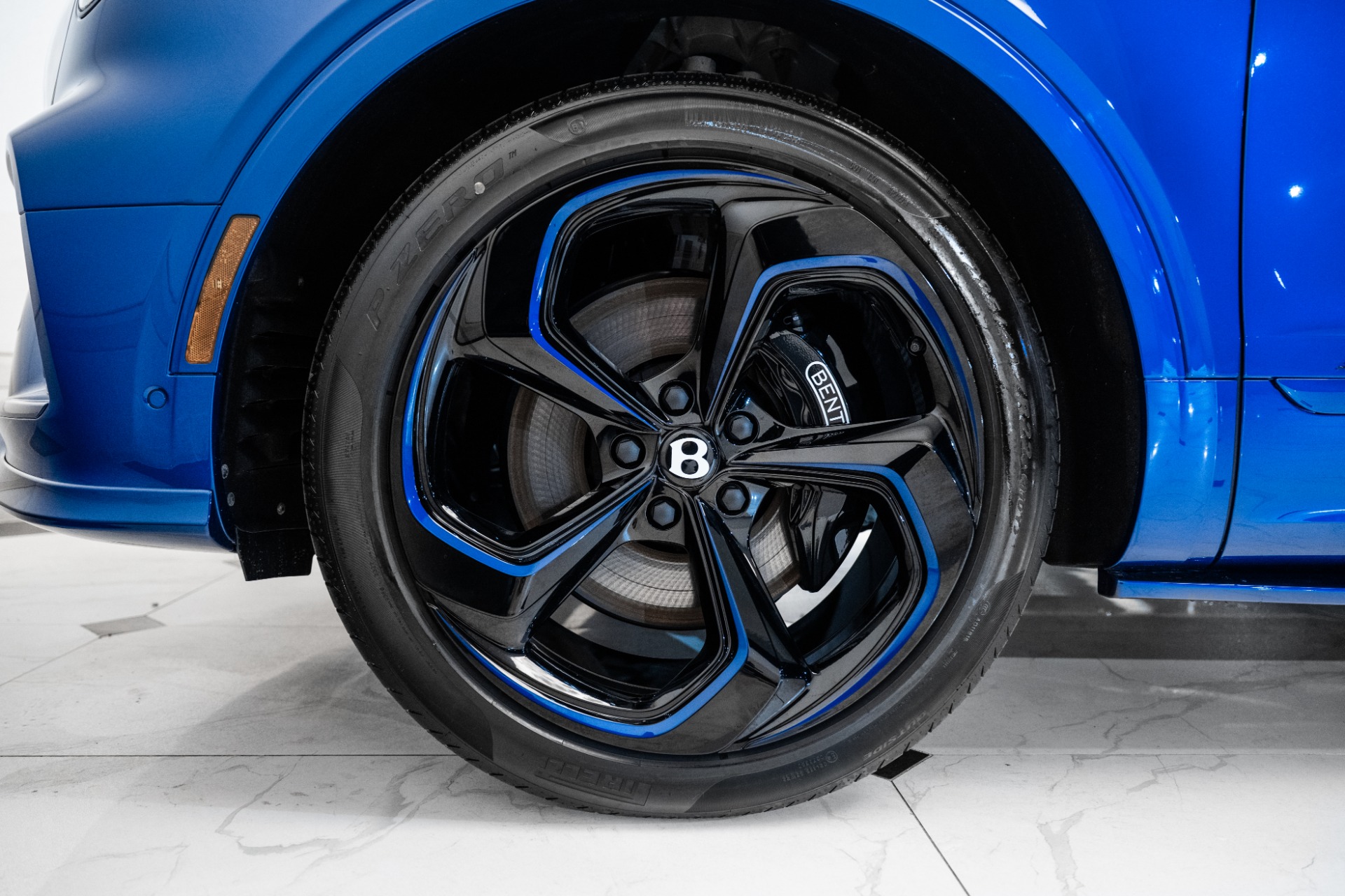 2025 Bentley Bentayga S V8 photo 4