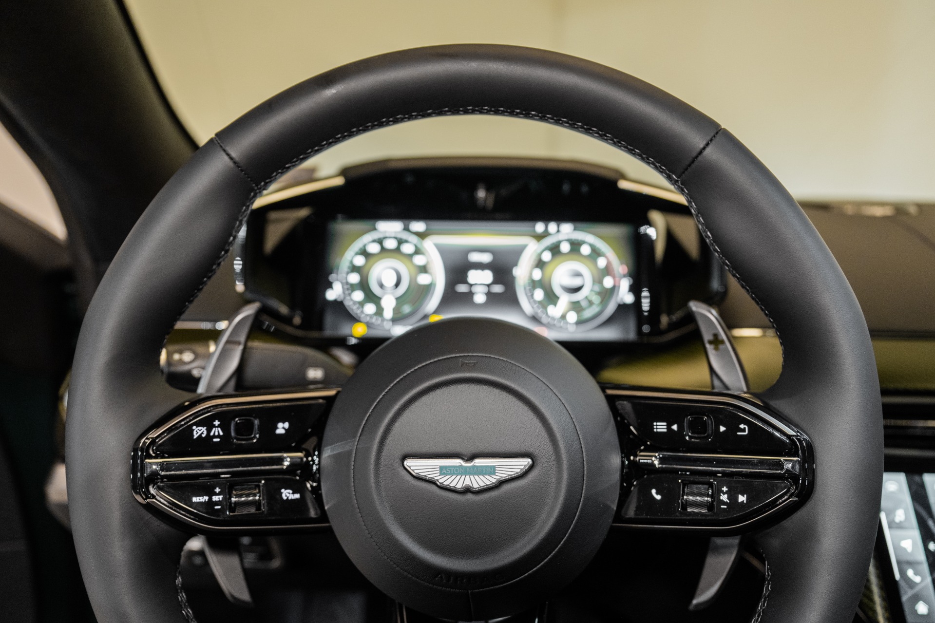 2025 Aston Martin Vantage AM6 photo 10