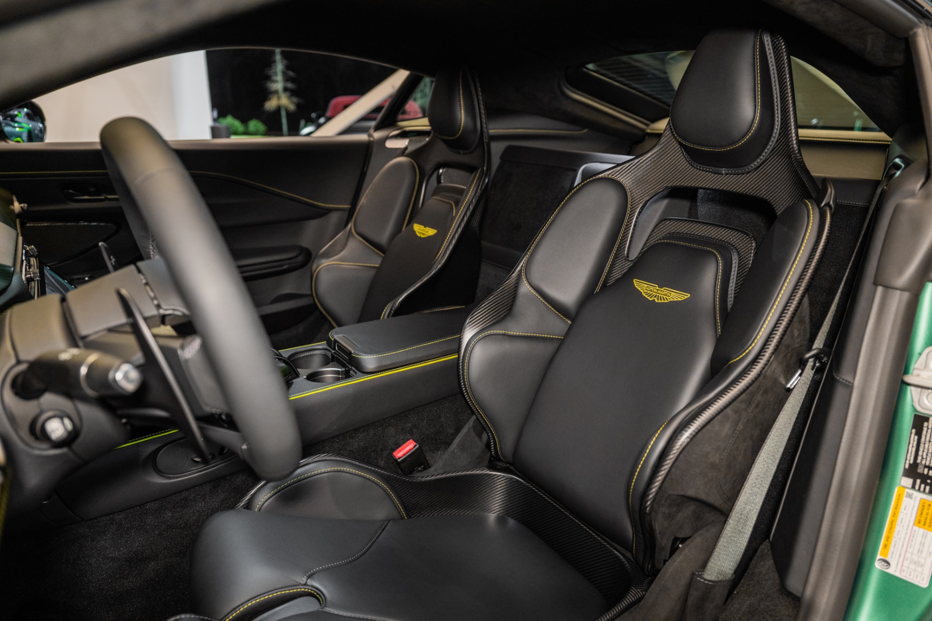2025 Aston Martin Vantage AM6 photo 11