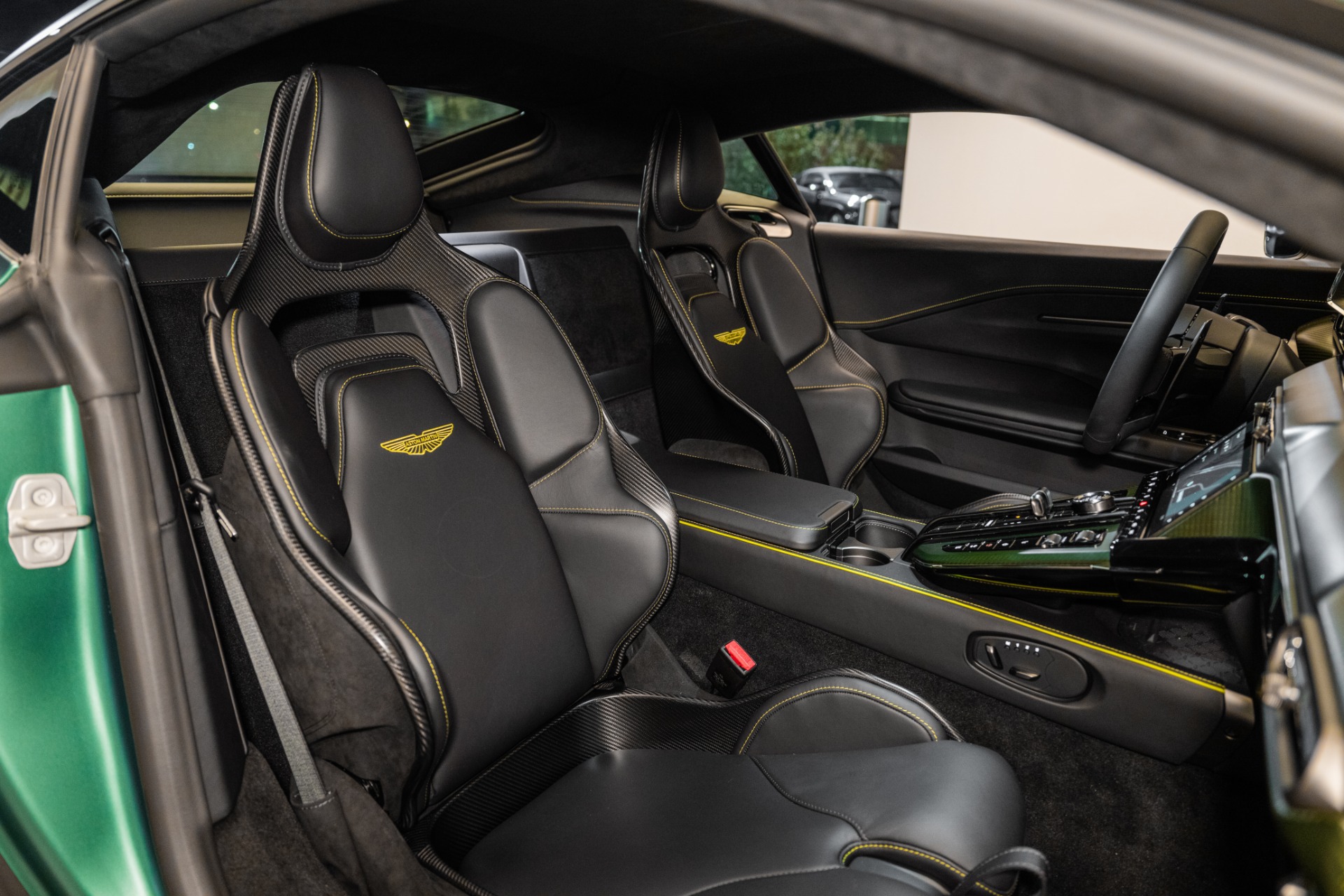 2025 Aston Martin Vantage AM6 photo 15