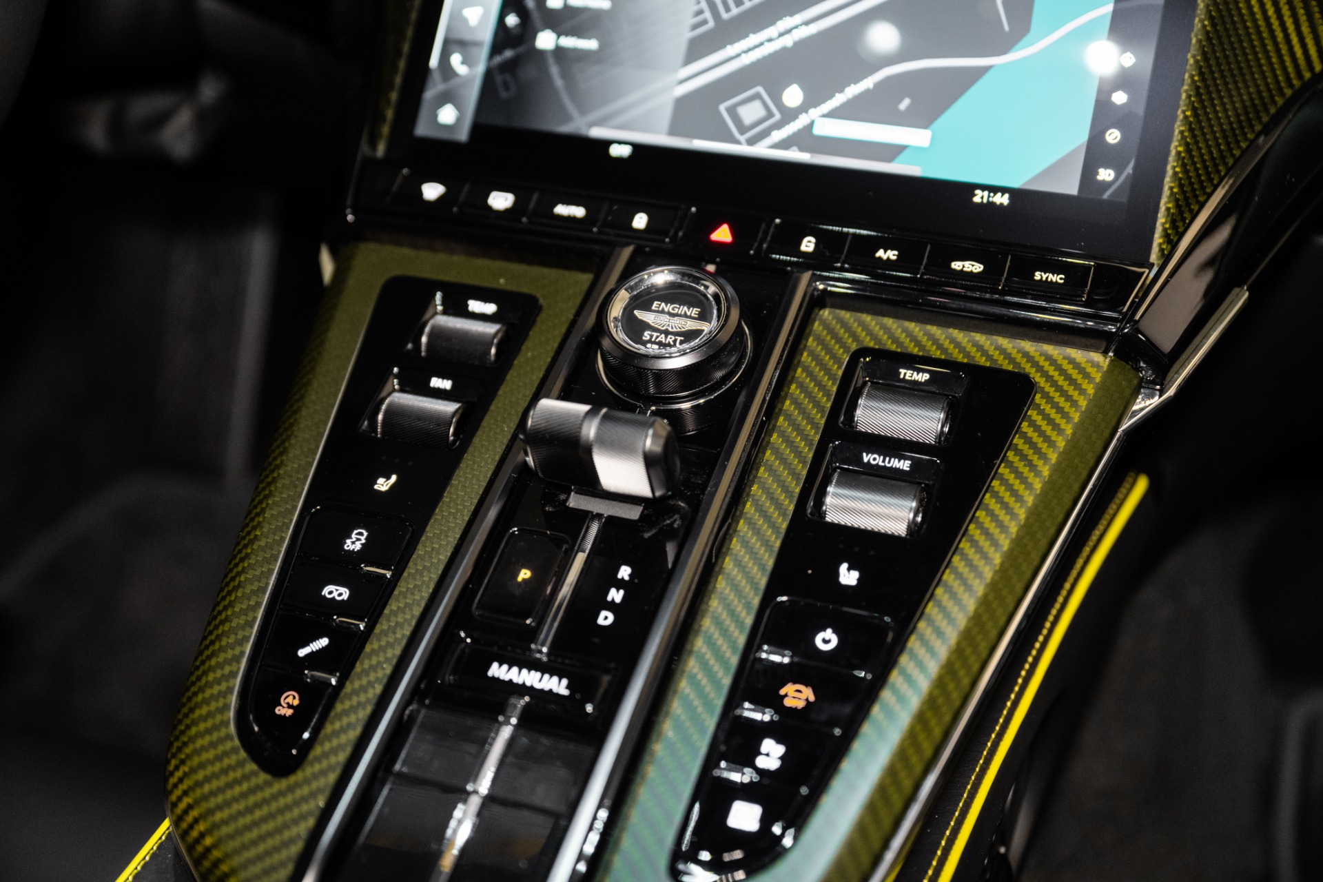2025 Aston Martin Vantage AM6 photo 24