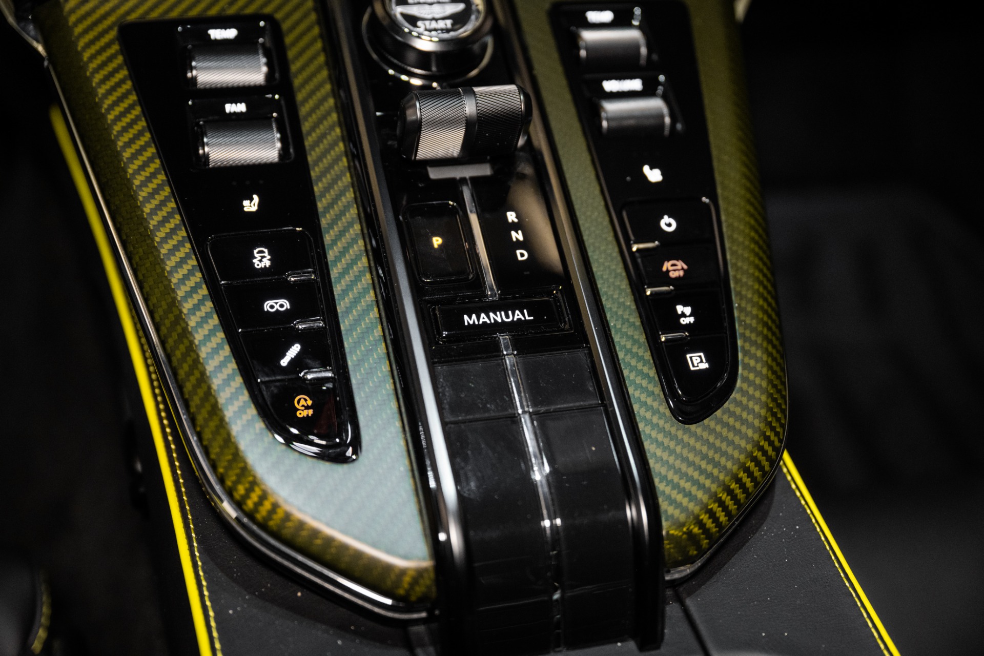 2025 Aston Martin Vantage AM6 photo 27