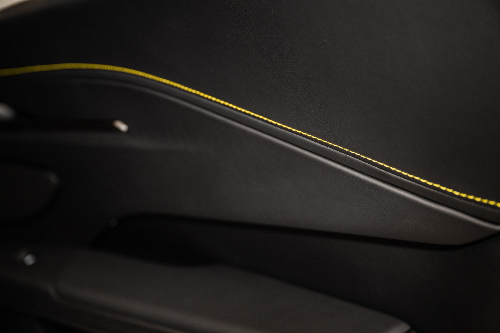 2025 Aston Martin Vantage Base - Photo 35