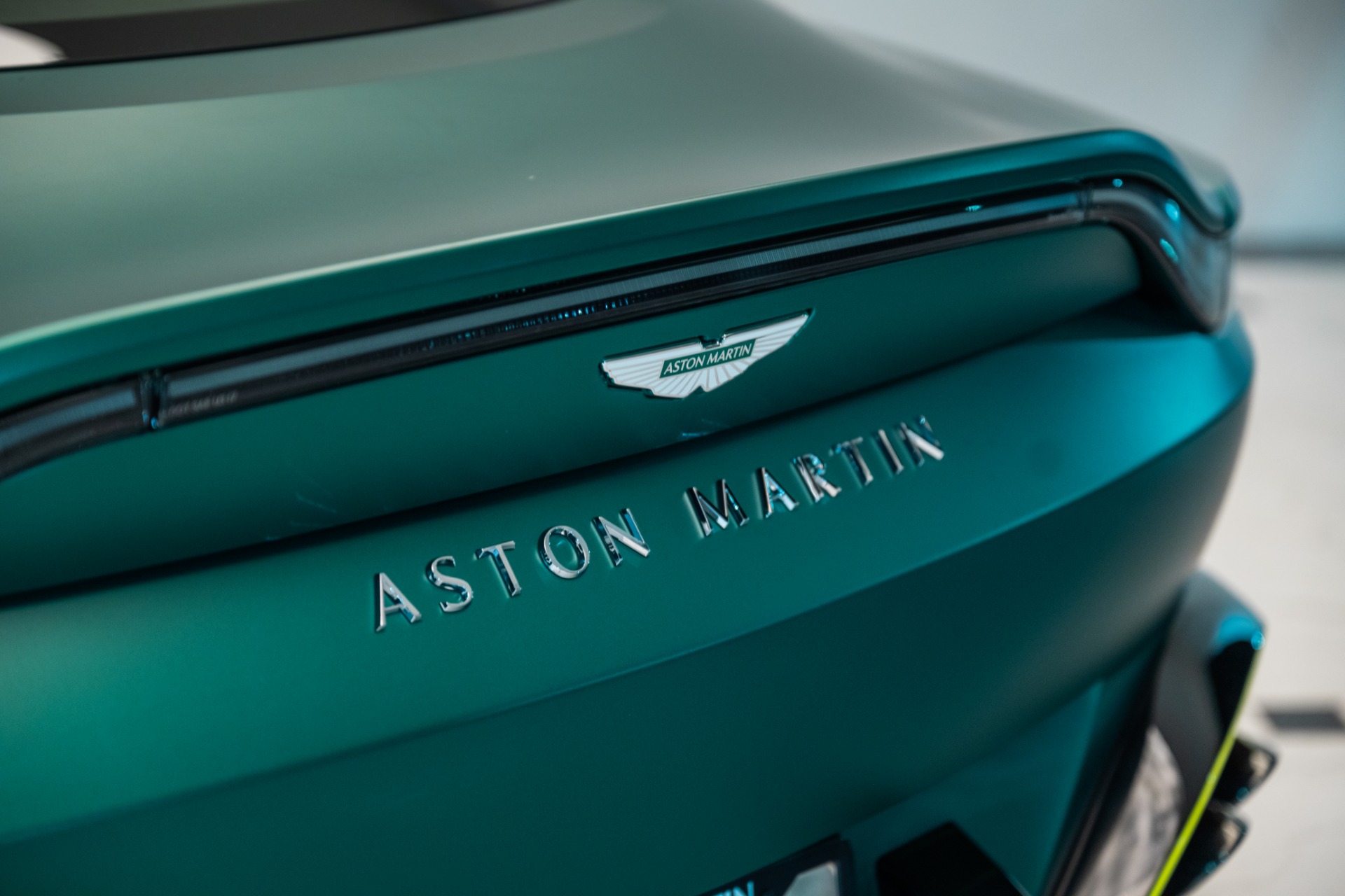 2025 Aston Martin Vantage AM6 photo 7