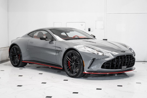  Aston Martin