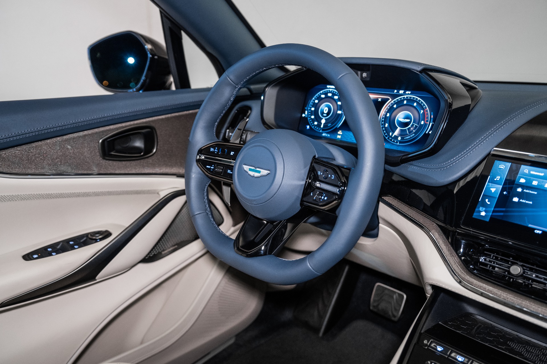 2025 Aston Martin DBX AM8 DBX707 photo 24