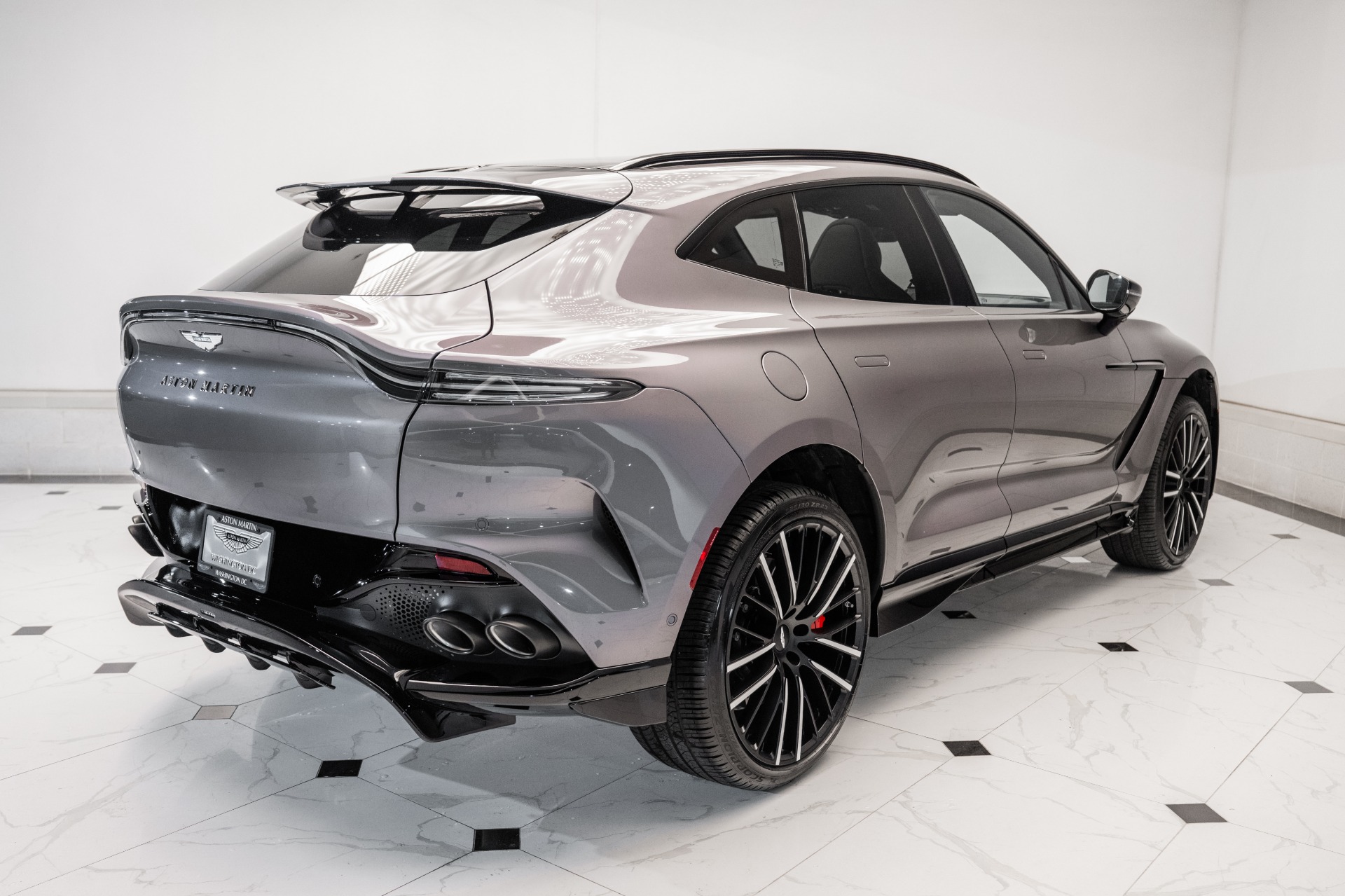 2025 Aston Martin DBX AM8 DBX707 photo 43