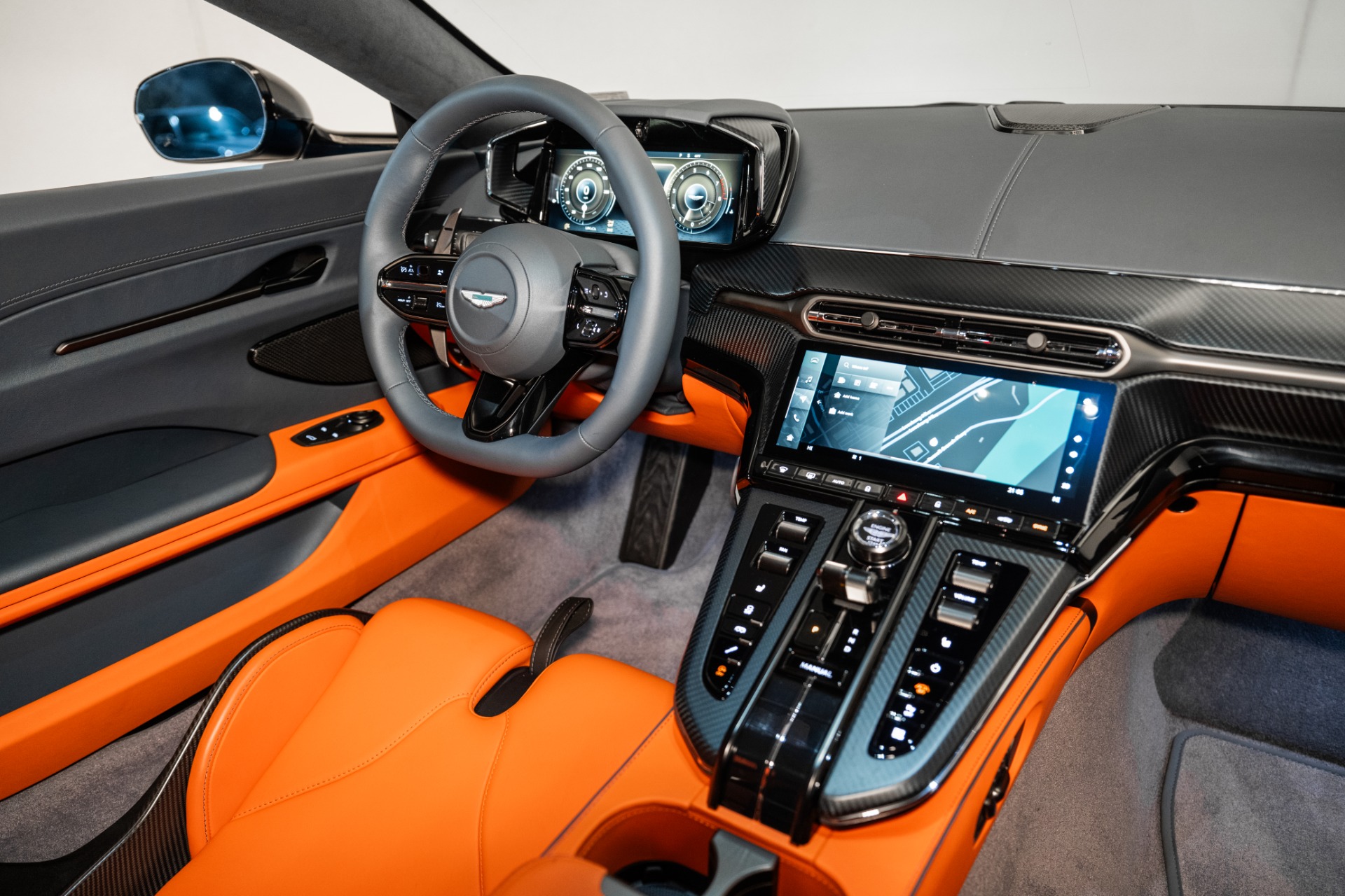 2025 Aston Martin Vantage Base - Photo 18