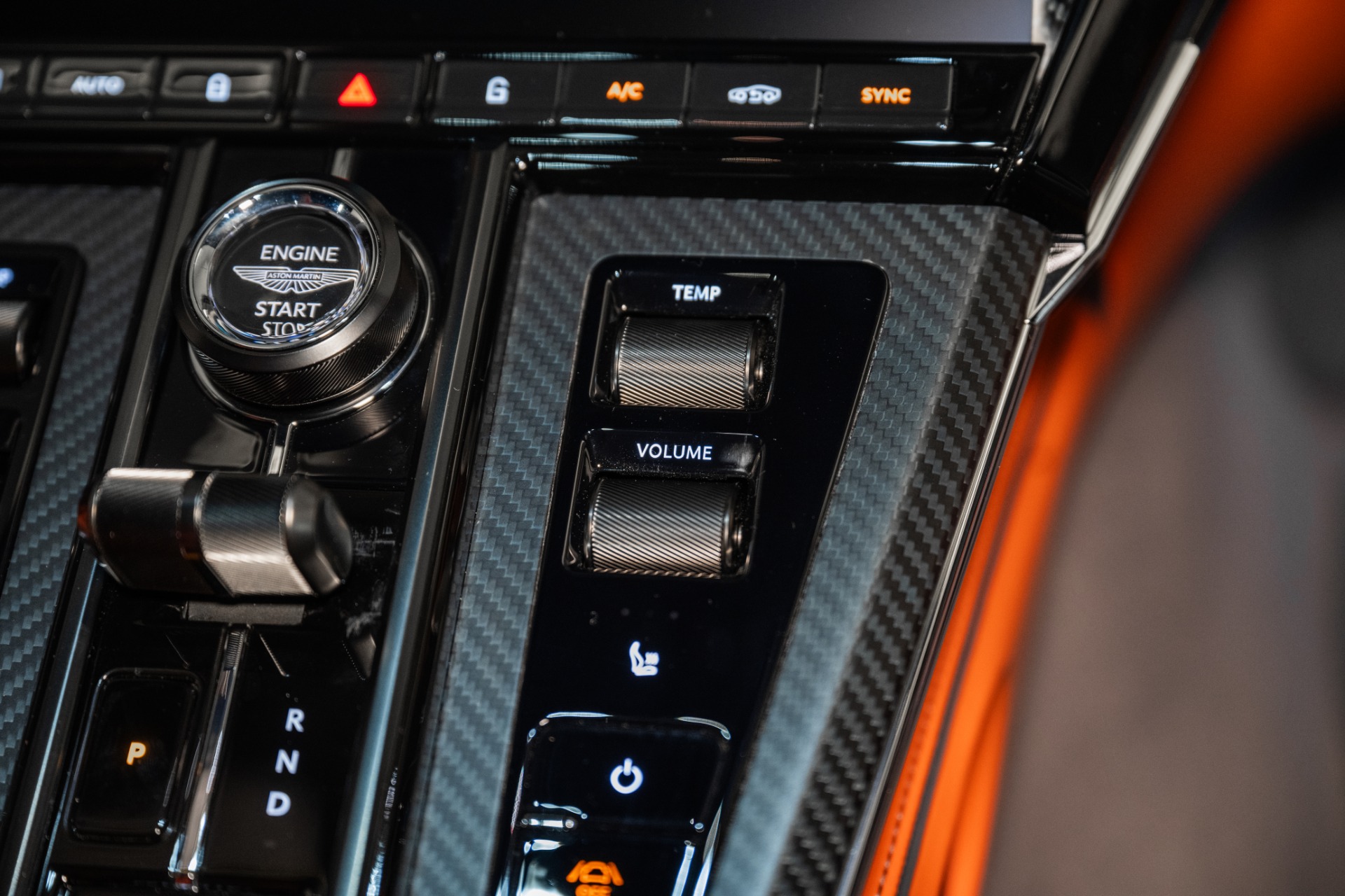 2025 Aston Martin Vantage Base - Photo 28